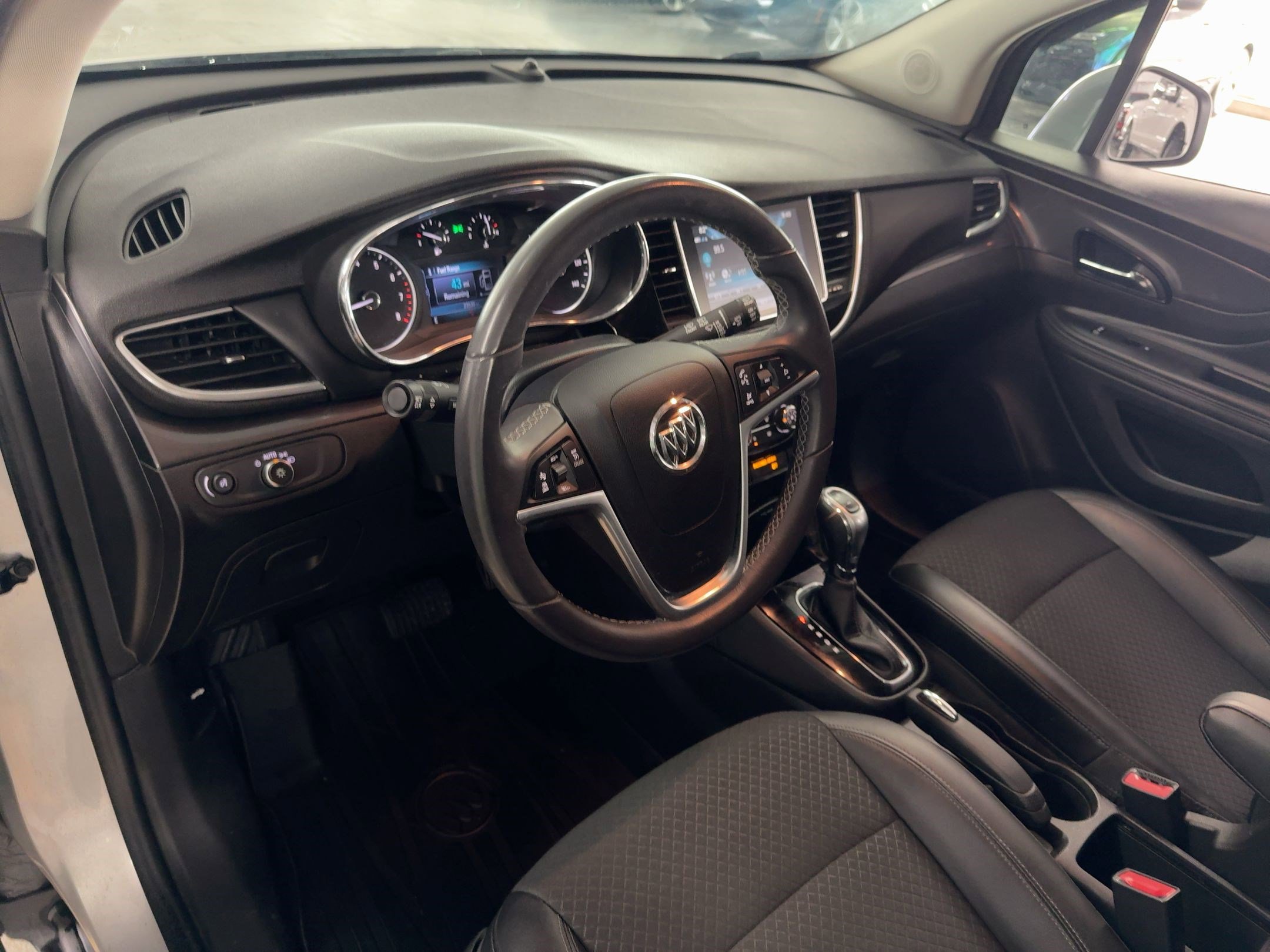 2021 Buick Encore Preferred photo 4