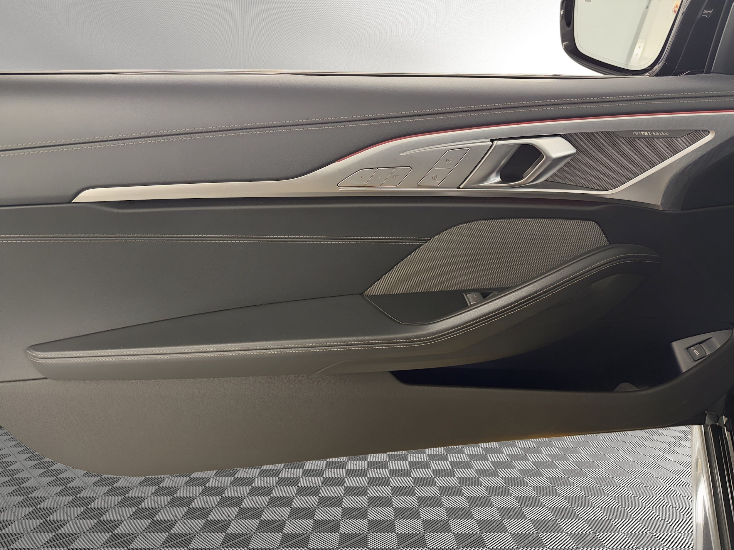2023 BMW 8 Series M850i - Photo 14