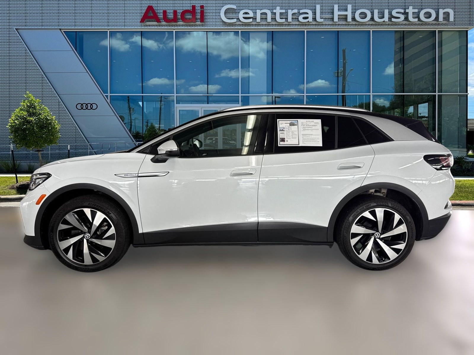 Used 2021 Volkswagen ID.4 PRO S with VIN WVGUNPE23MP065164 for sale in Houston, TX
