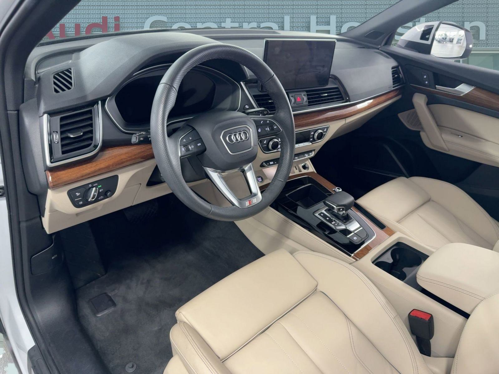 2024 Audi Q5 S line Premium Plus photo 3