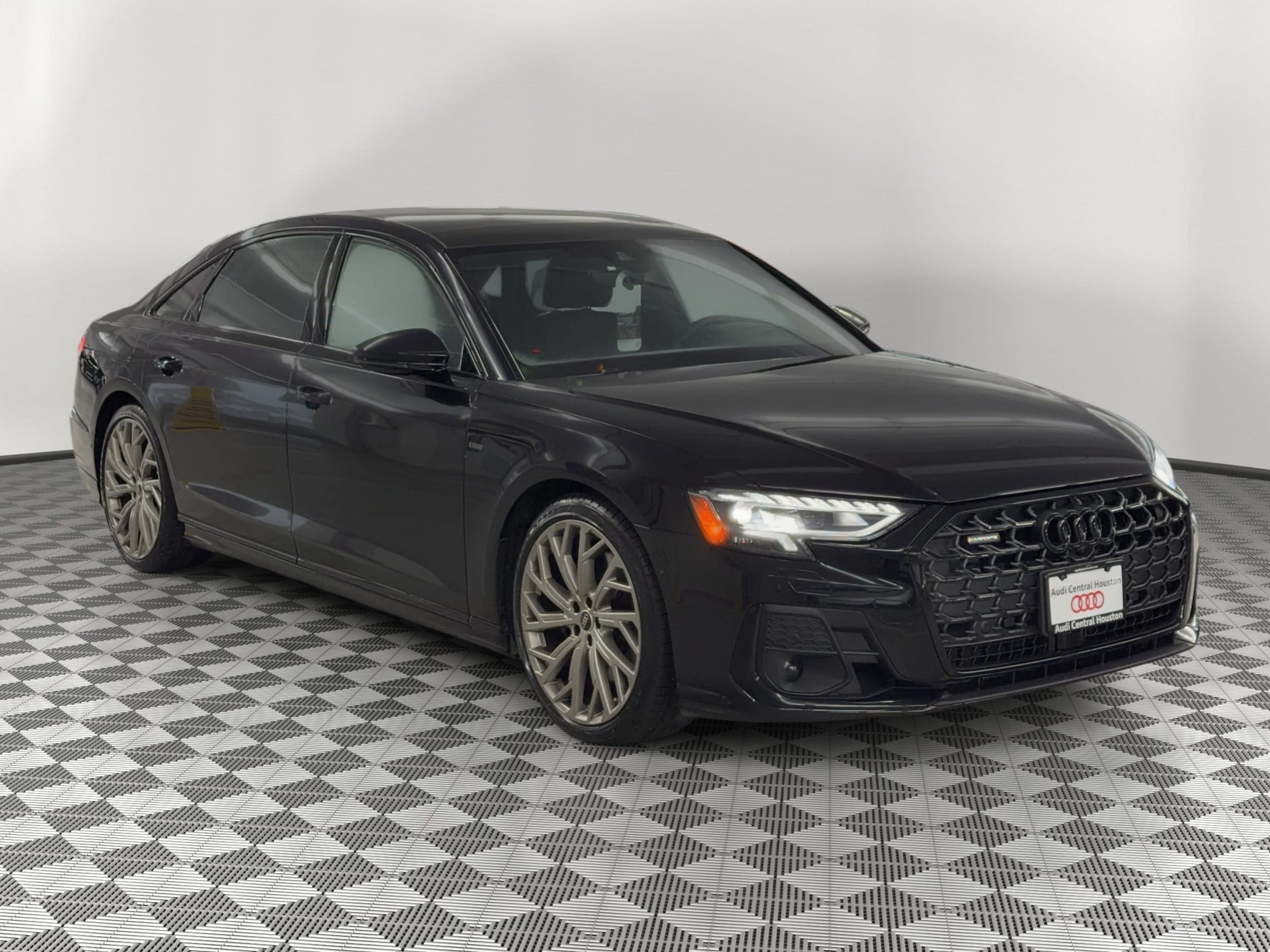 A8 L Quattro Sedan