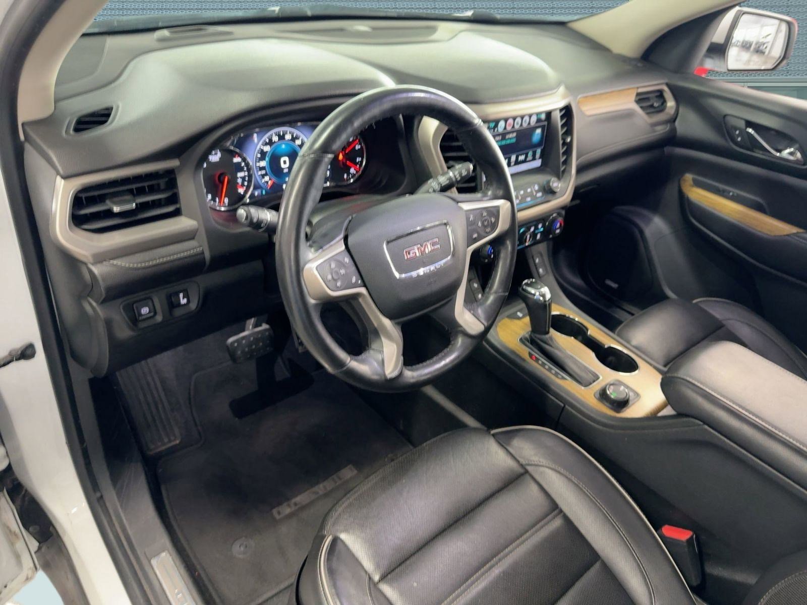 2017 Gmc Acadia Denali photo 3