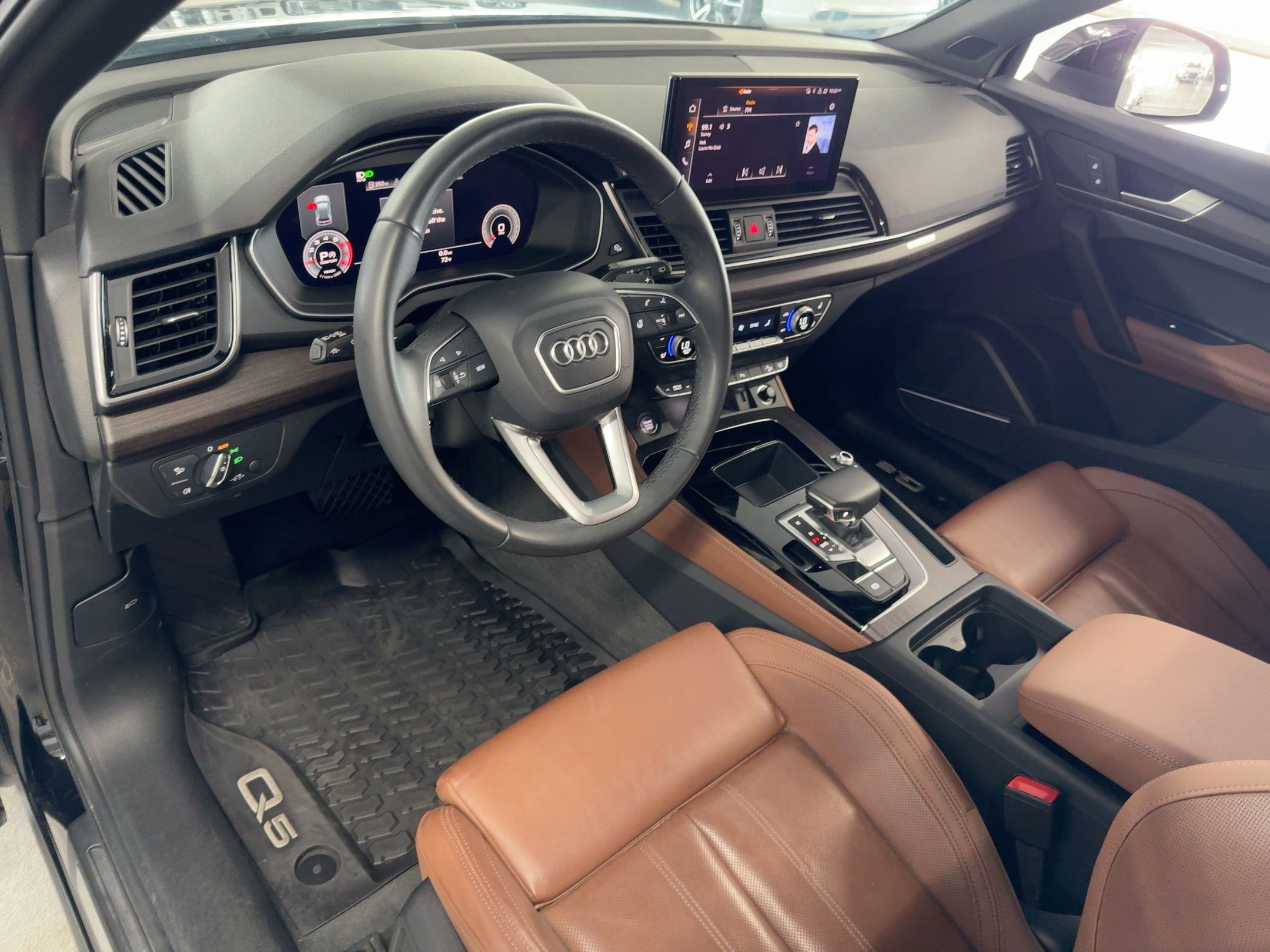 2023 Audi Q5 Premium Plus photo 4