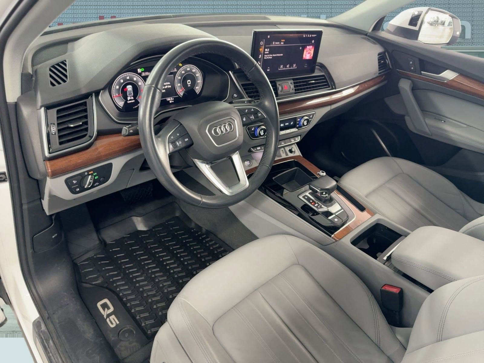 2021 Audi Q5 Premium Plus photo 3
