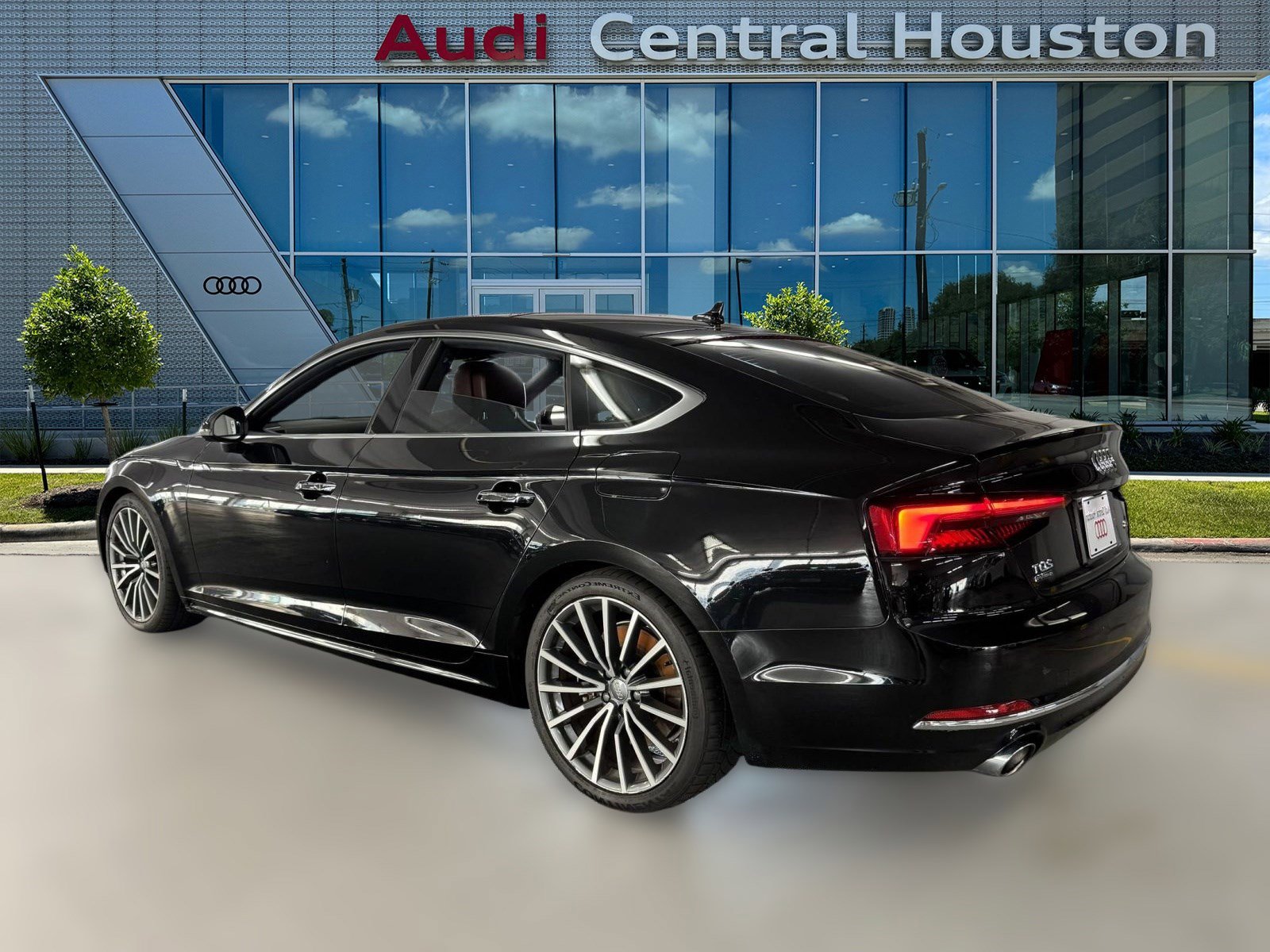 2018 Audi A5 Prestige photo 3