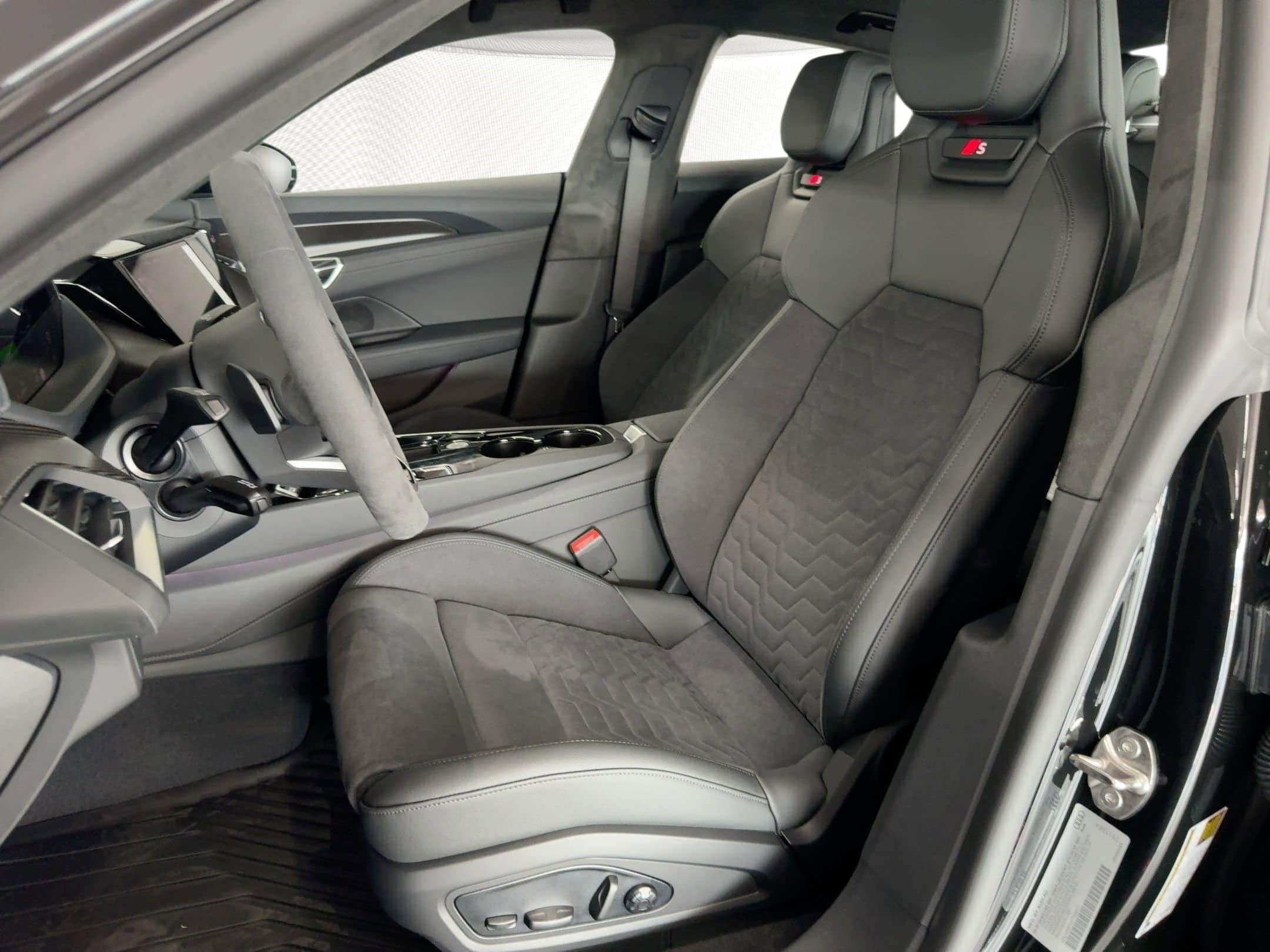S E-tron GT Prestige Sedan