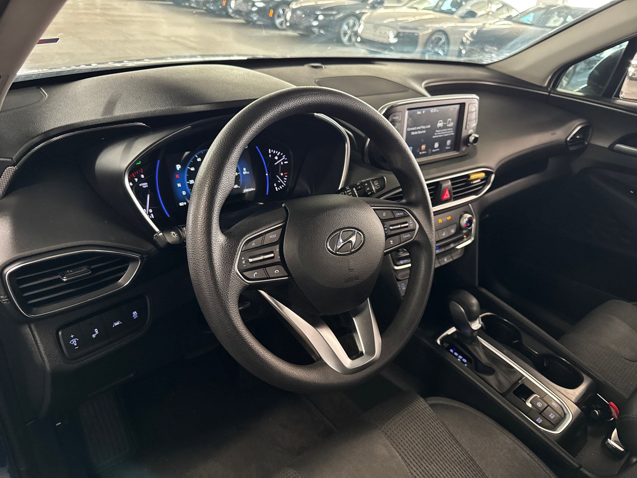 2020 Hyundai Santa Fe SEL photo 3