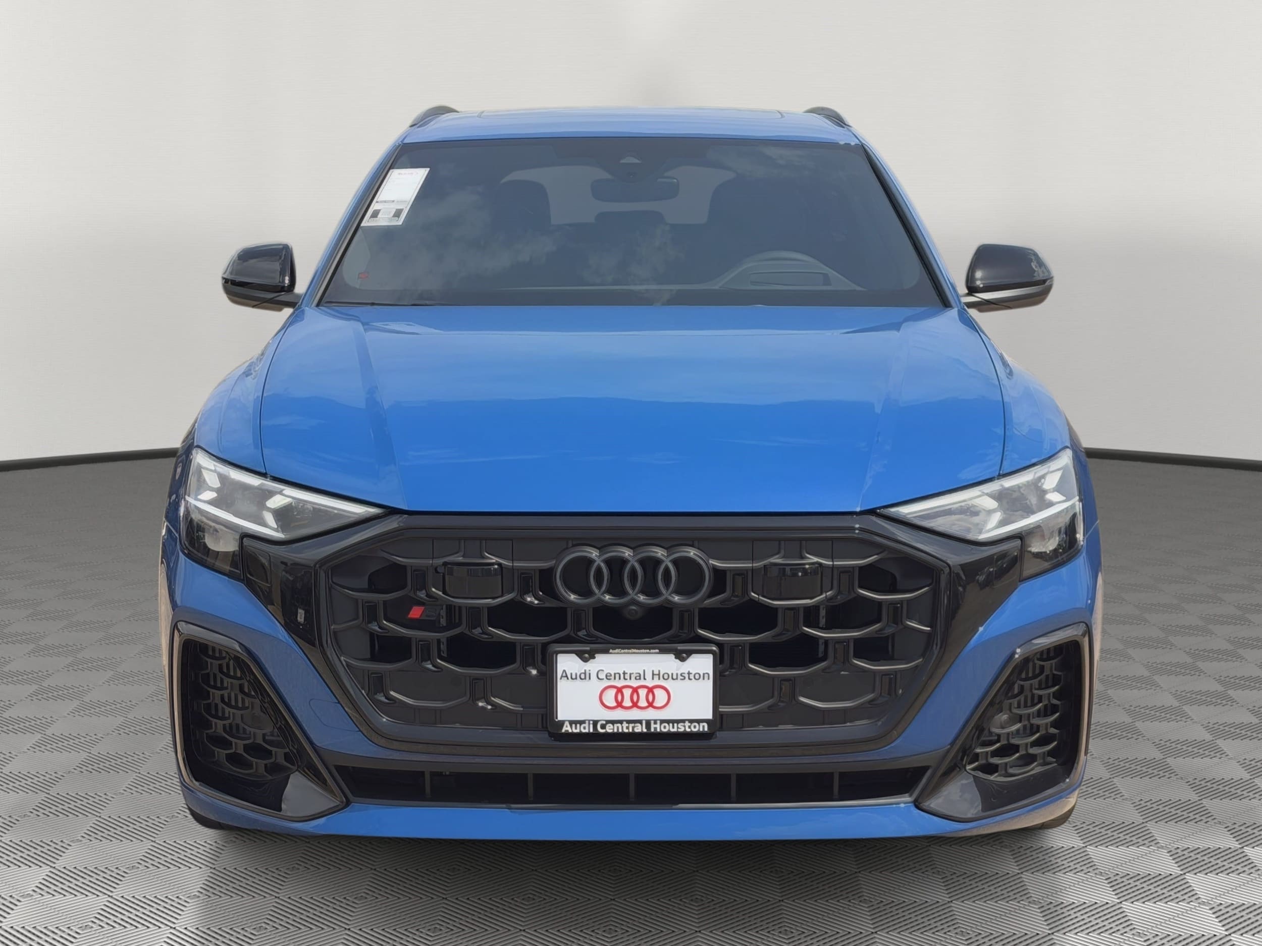 SQ8 Prestige SUV