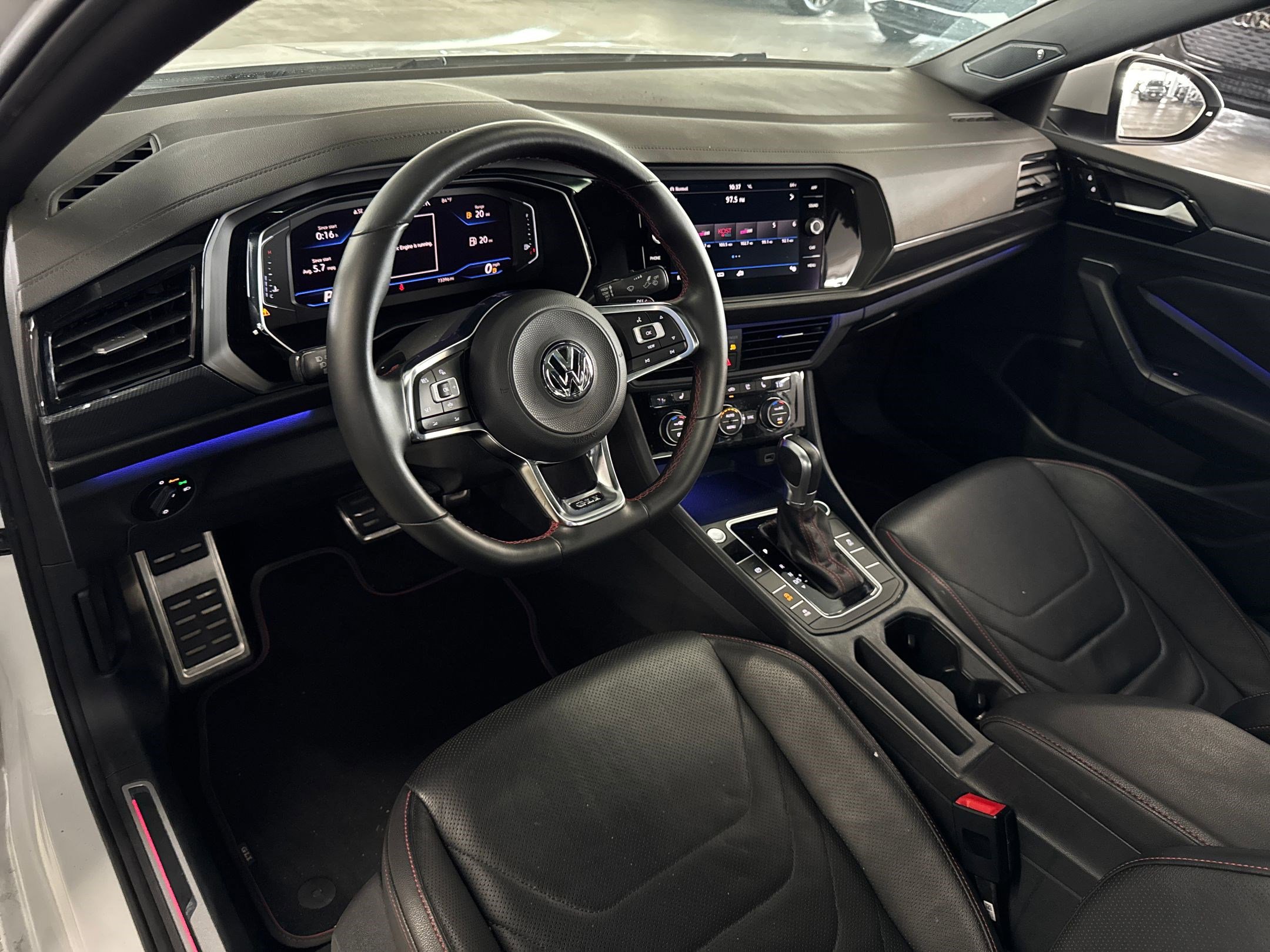 2019 Volkswagen Jetta GLI Autobahn photo 3