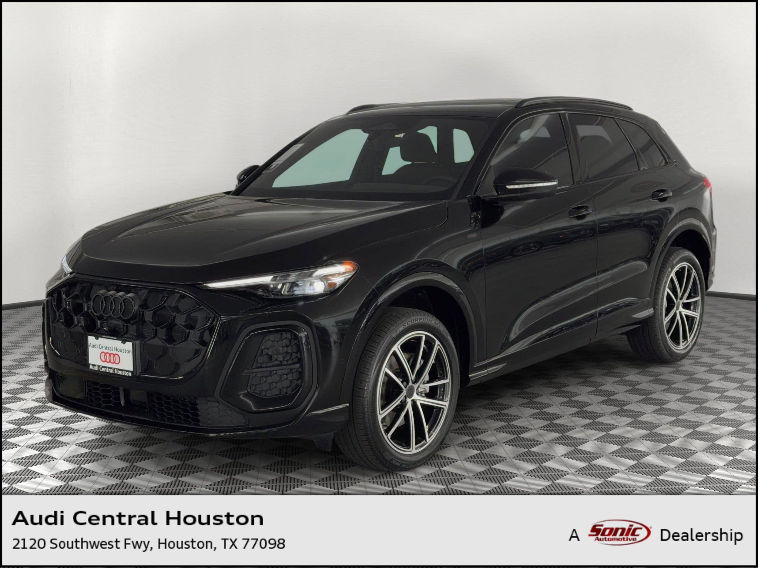 2026 Audi Q5 Premium Plus quattro's photo