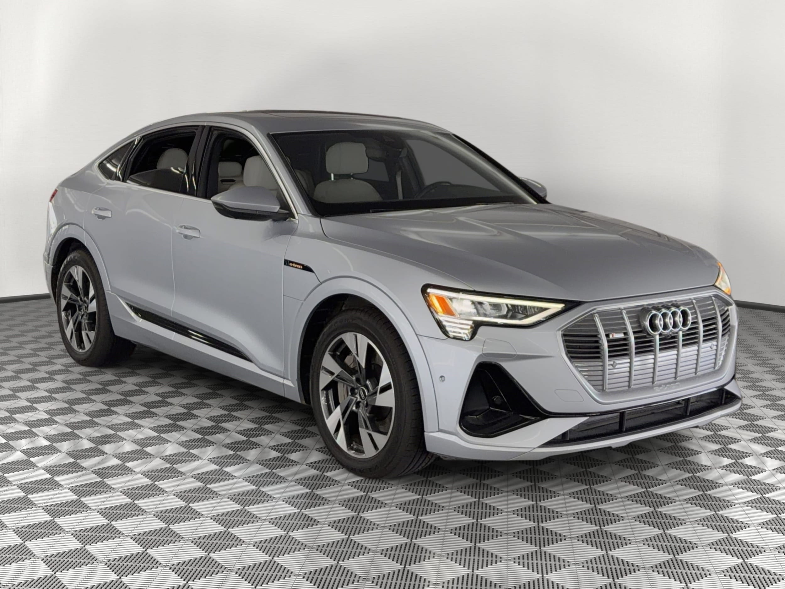 E-tron Sportback S Line Premium Plus SUV