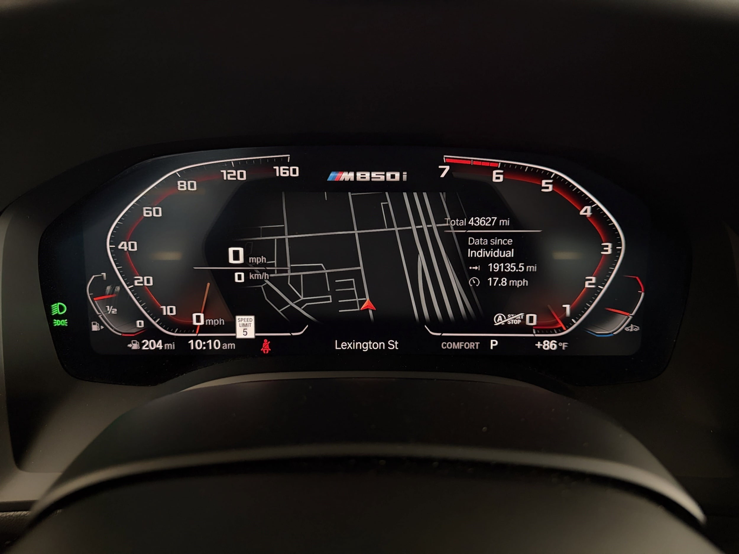 2023 BMW 8 Series M850i - Photo 26