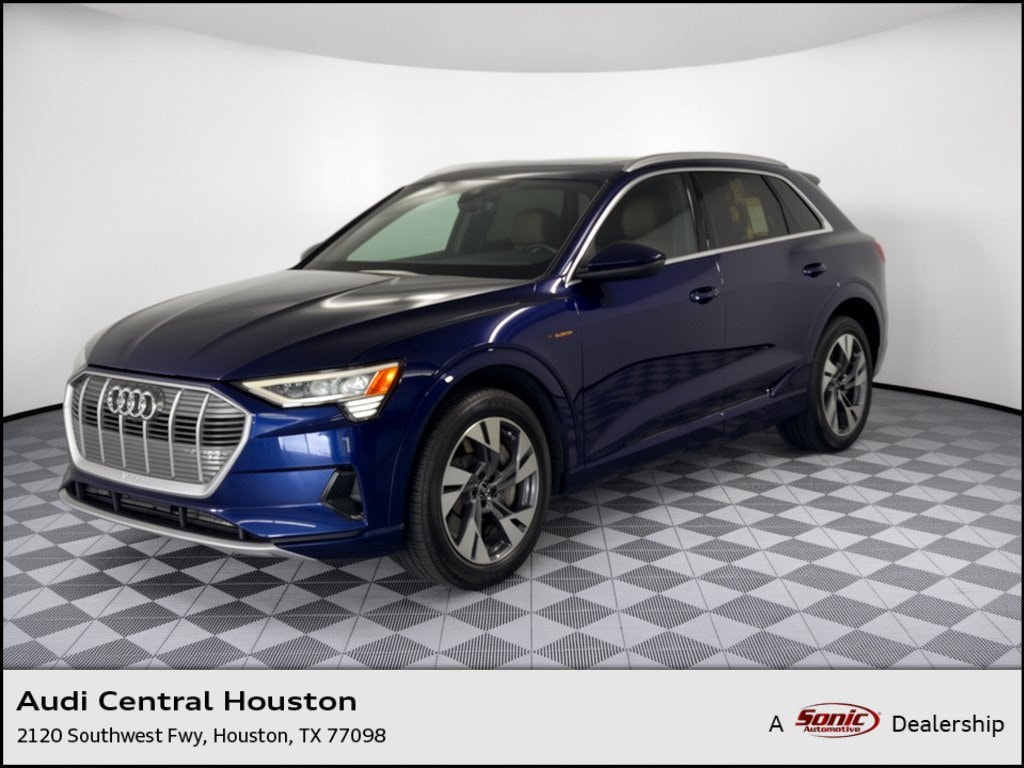 2022 Audi e-tron