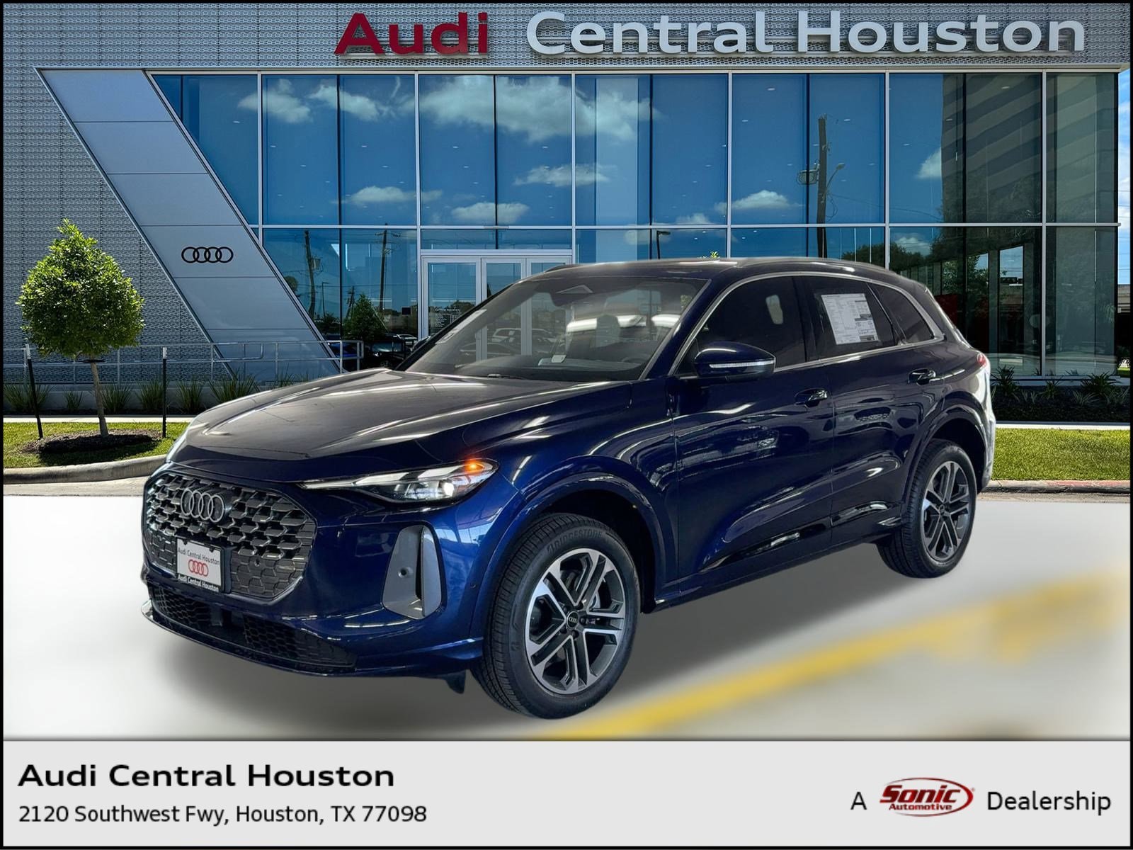 2025 Audi New Q5 Premium's photo