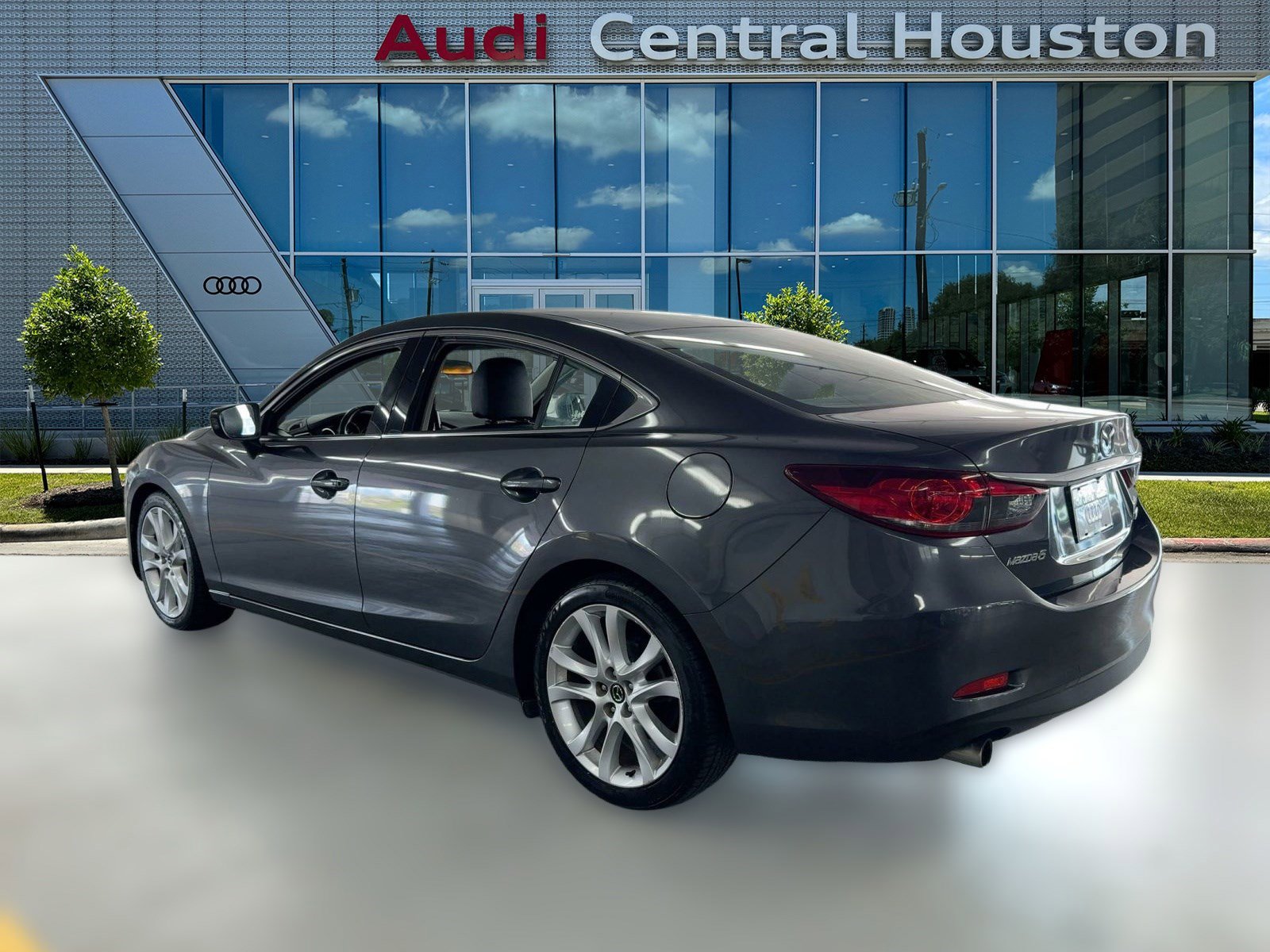 2016 Mazda Mazda6 Touring photo 3
