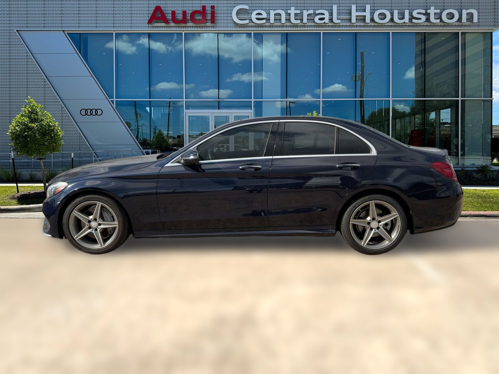 2017 Mercedes Benz C 300 4MATIC Sedan photo 2