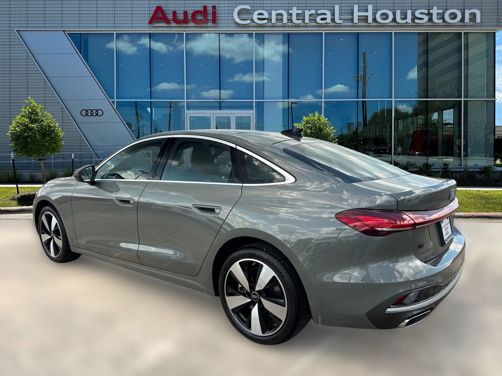 2025 Audi A5 2.0T Premium Plus photo 3