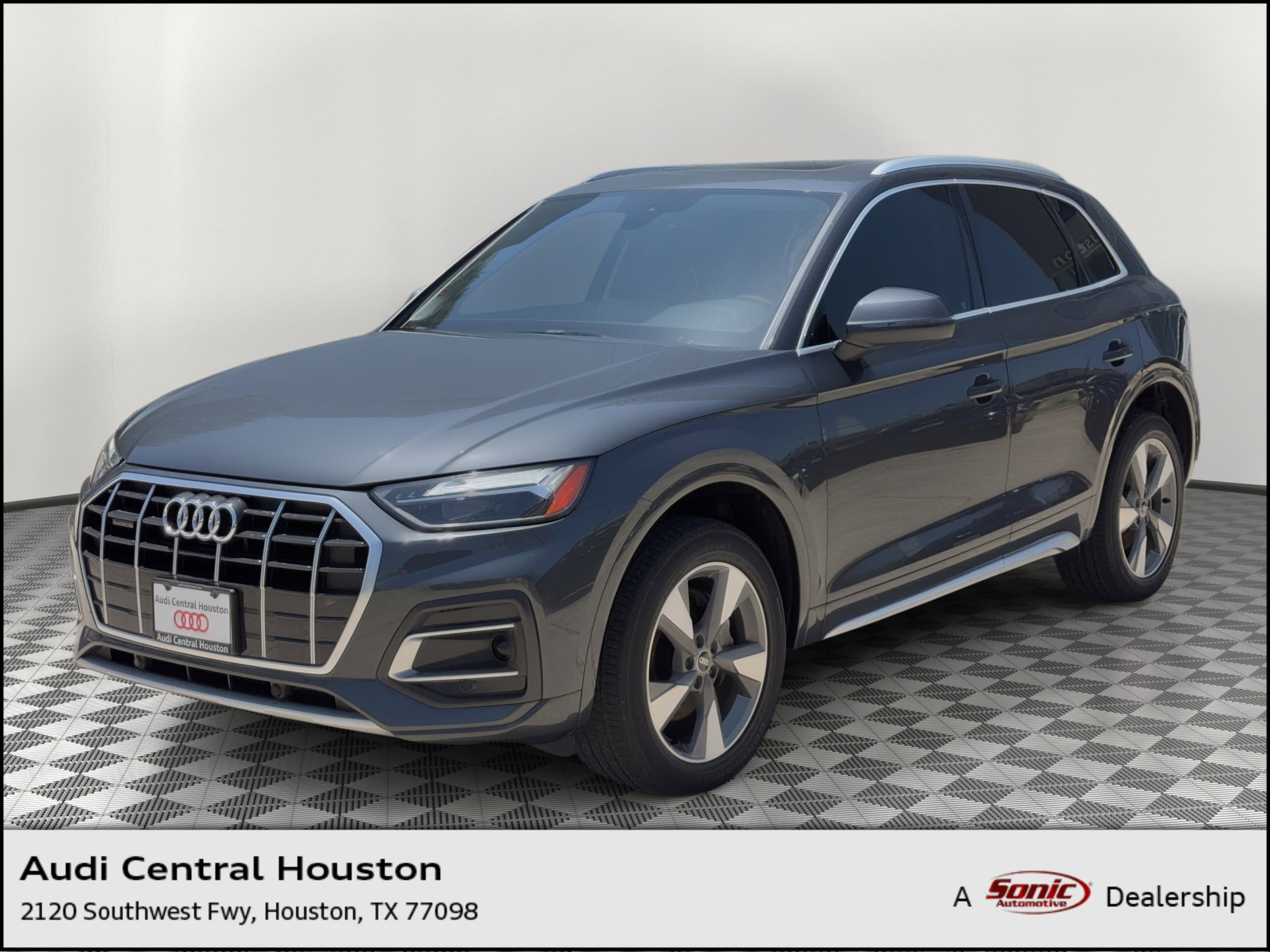 2023 Audi Q5 40 Premium's photo