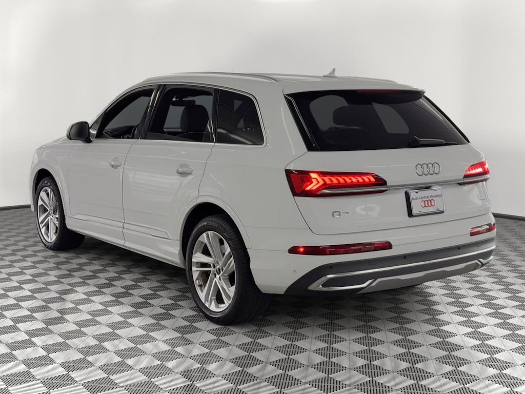 Used 2021 Audi Q7 Premium Plus SUV