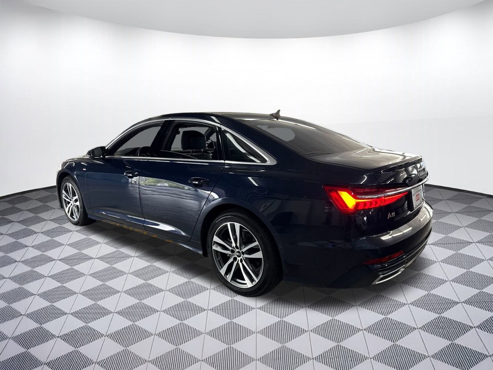 2023 Audi A6 Quattro Premium Plus photo 2