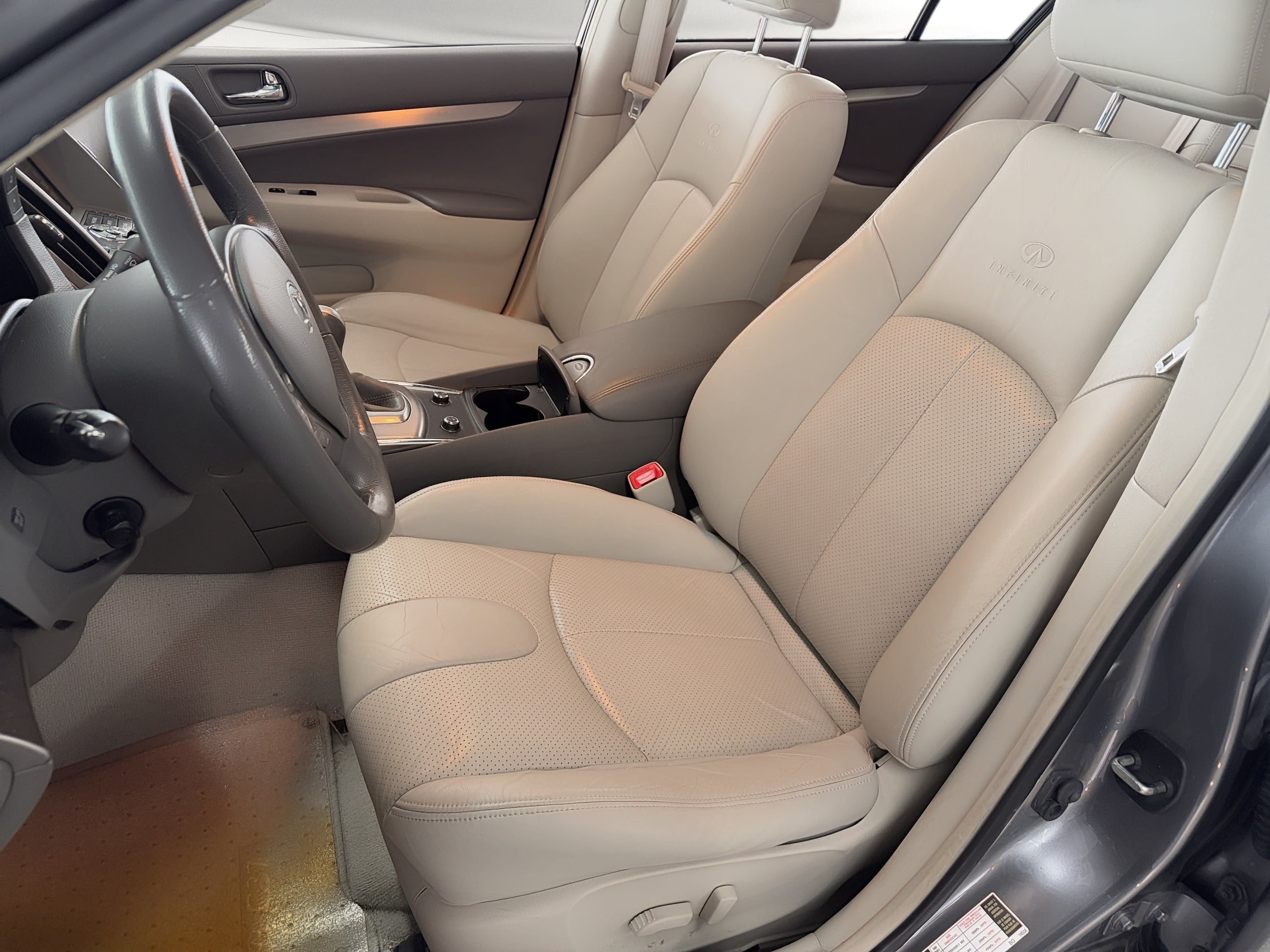 G37 Journey Sedan