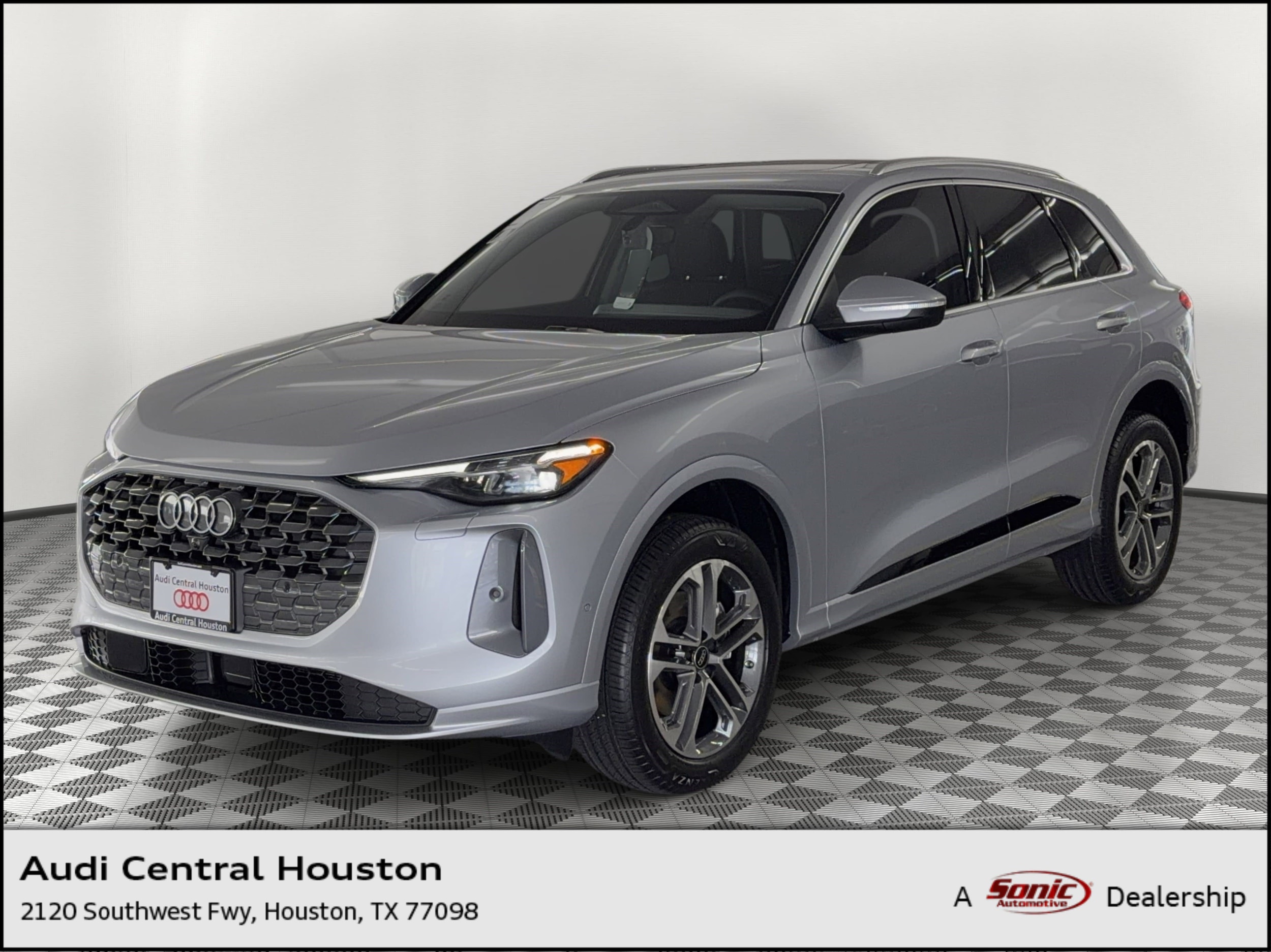 2026 Audi Q5 Premium Plus quattro's photo