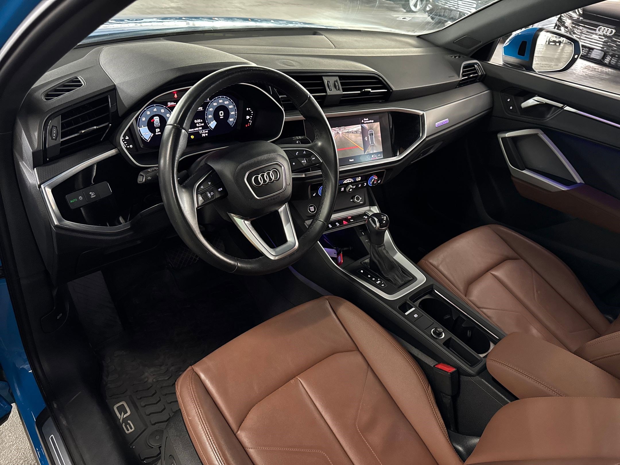 2022 Audi Q3 S line Premium Plus photo 4