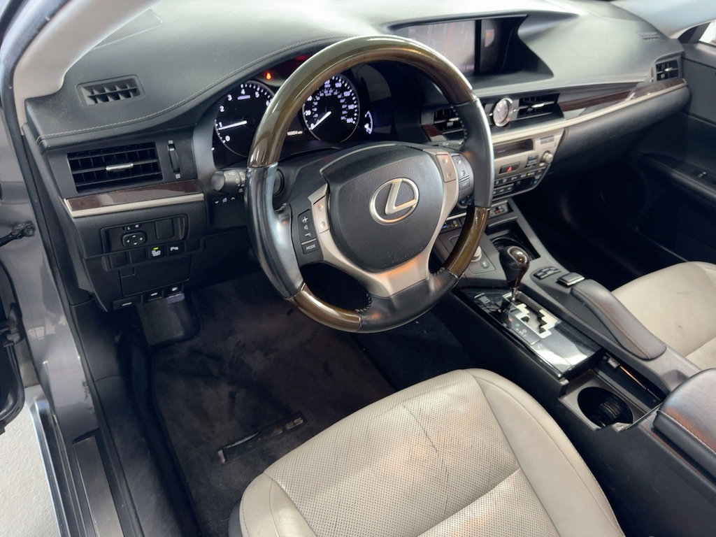 Used 2013 Lexus ES 350 4dr Sdn Sedan