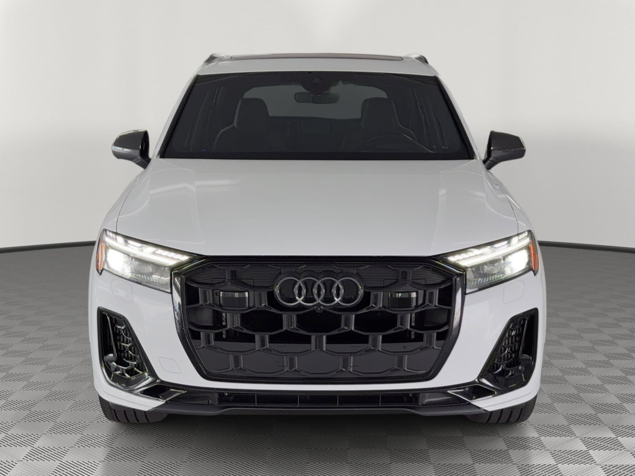 SQ7 Prestige SUV