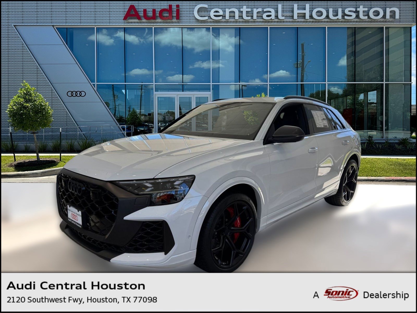 2026 Audi RS Q8 Base's photo