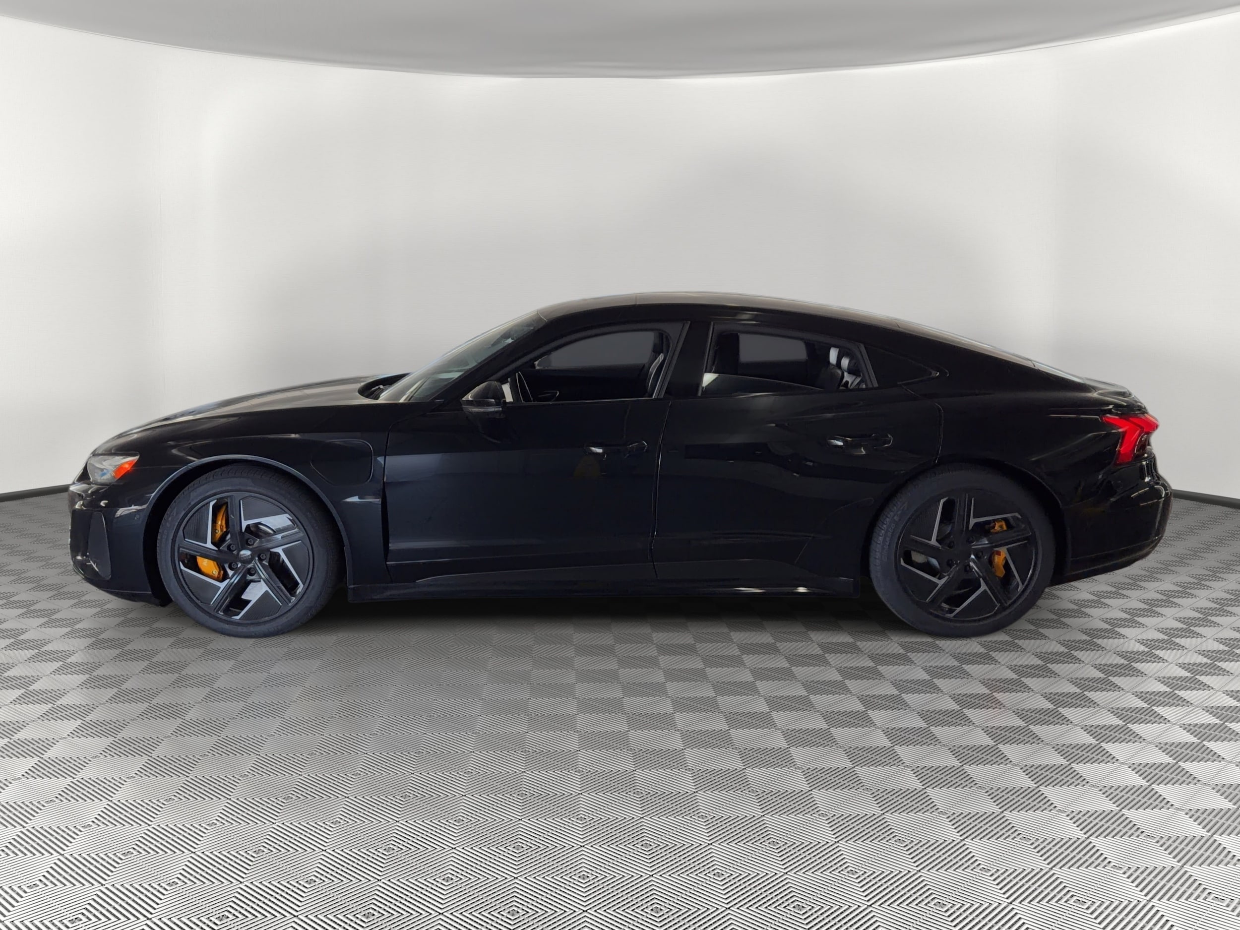 Used 2023 Audi RS e-tron GT Base with VIN WAUBHBFW3P7900690 for sale in Houston, TX