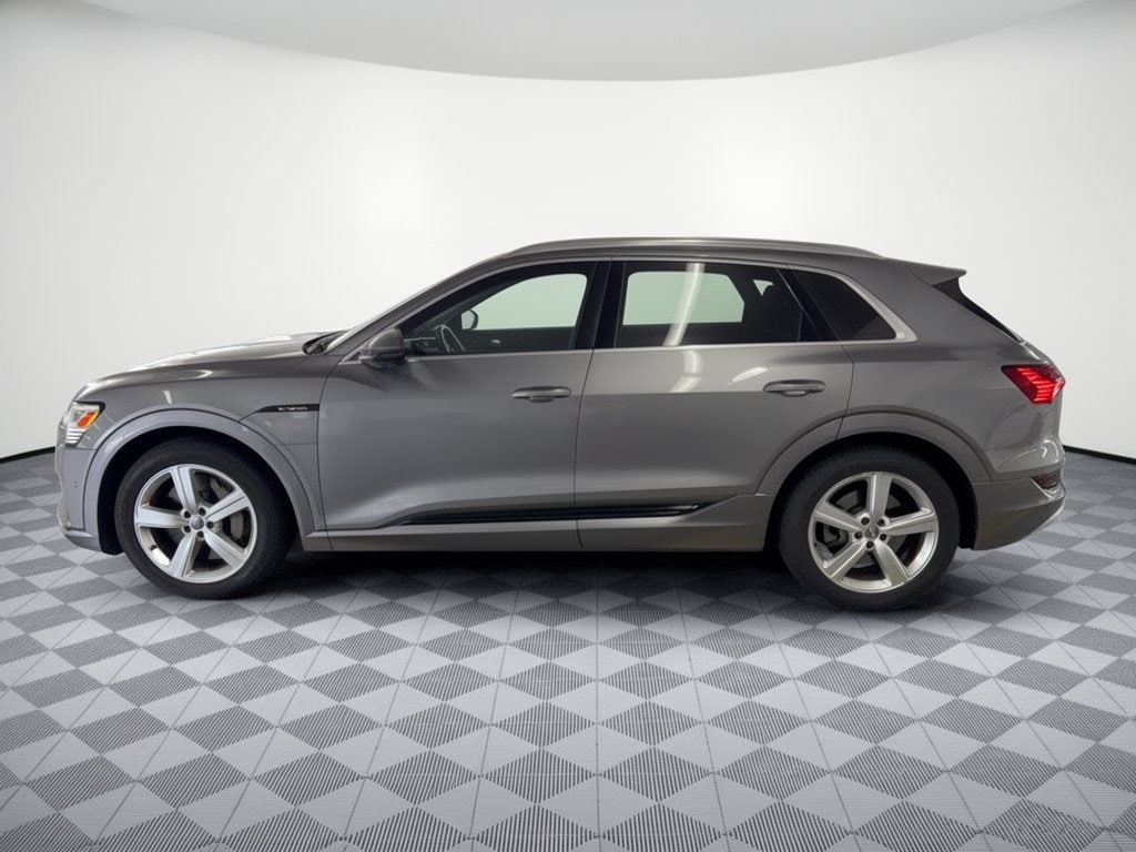 2019 Audi E-tron Prestige SUV