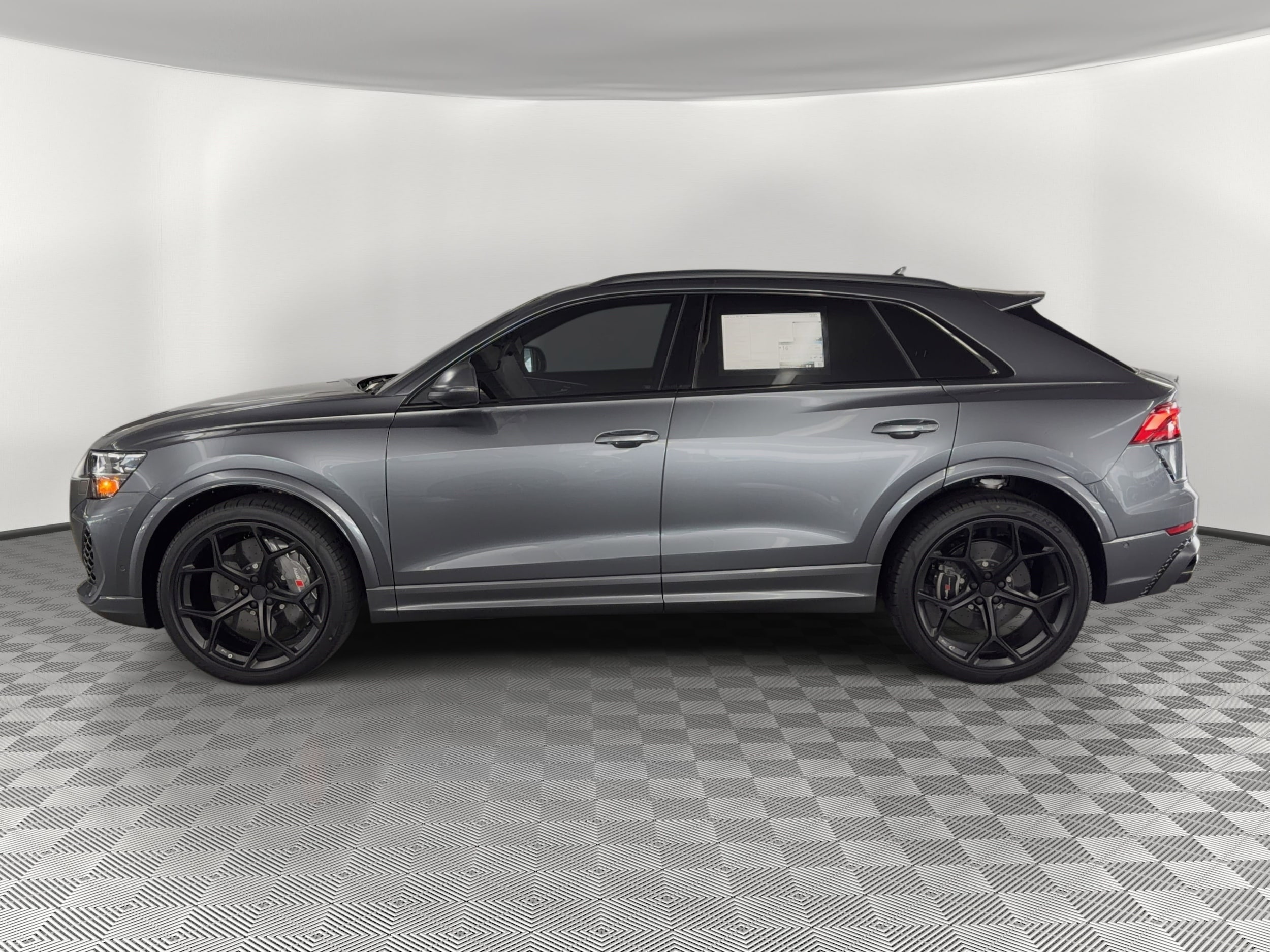 RS Q8 Performance SUV