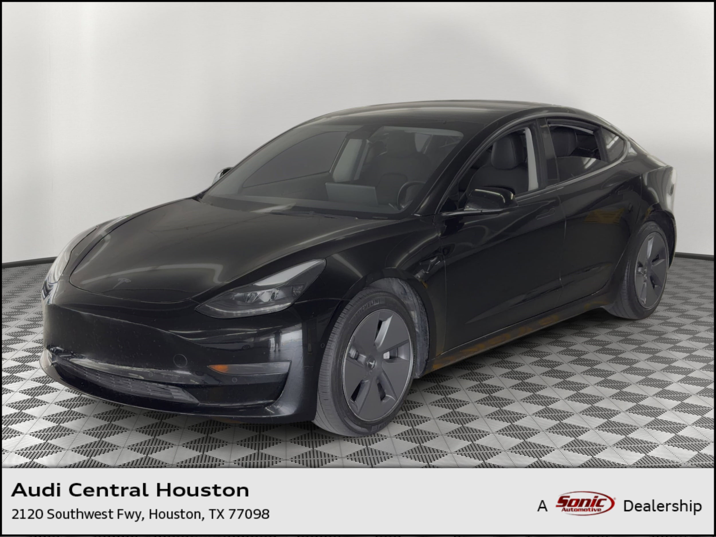 2022 Tesla Model 3 Long Range Dual Motor All-Wheel Drive's photo