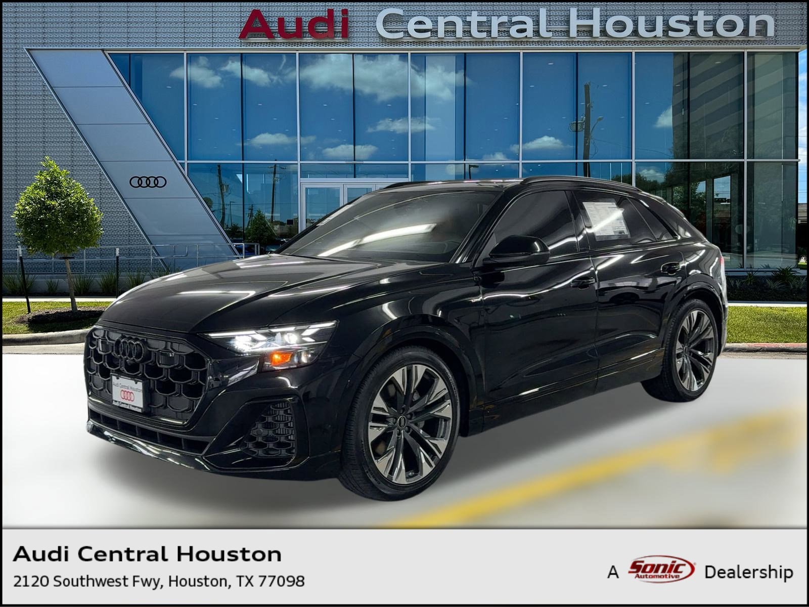 2026 Audi Q8 Prestige's photo