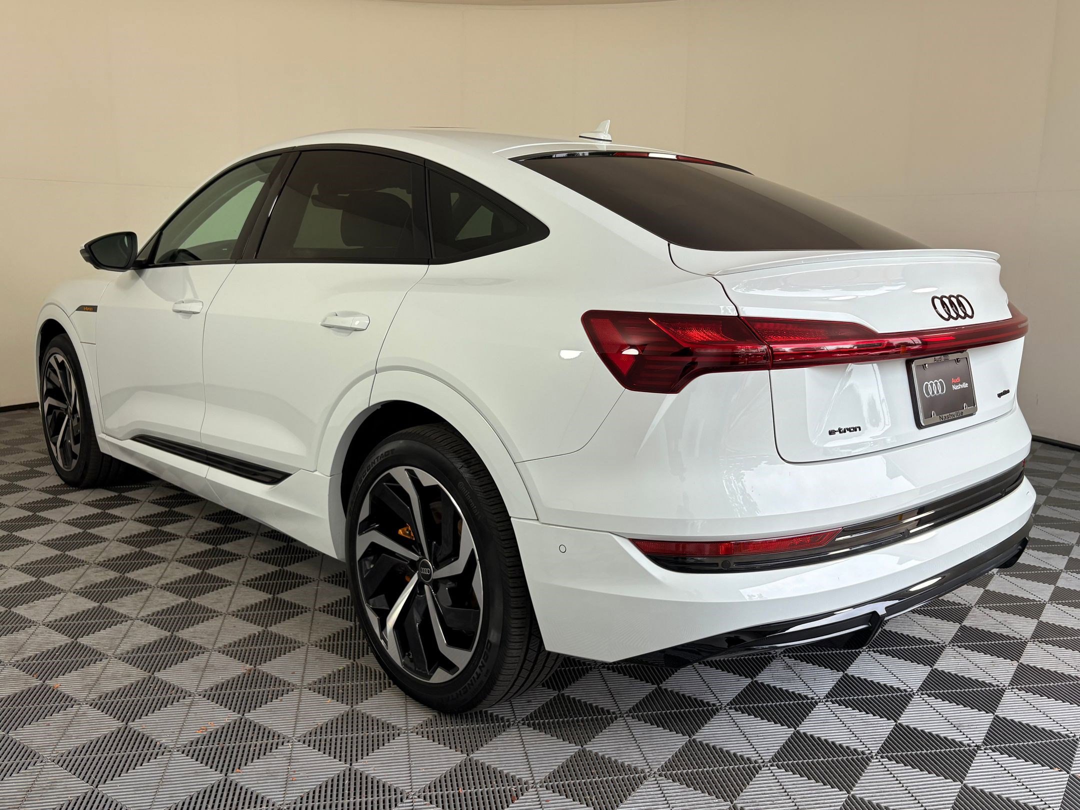 2022 Audi e-tron Sportback S line Premium Plus photo 3