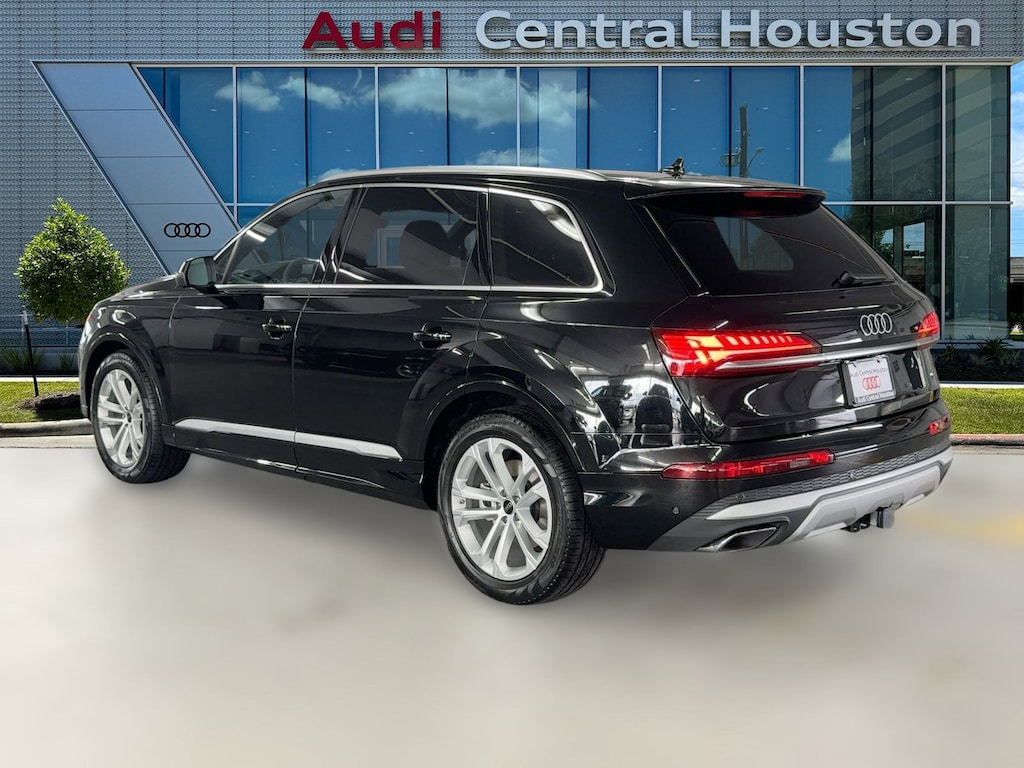New 2026 Audi Q7 55 Premium Plus SUV