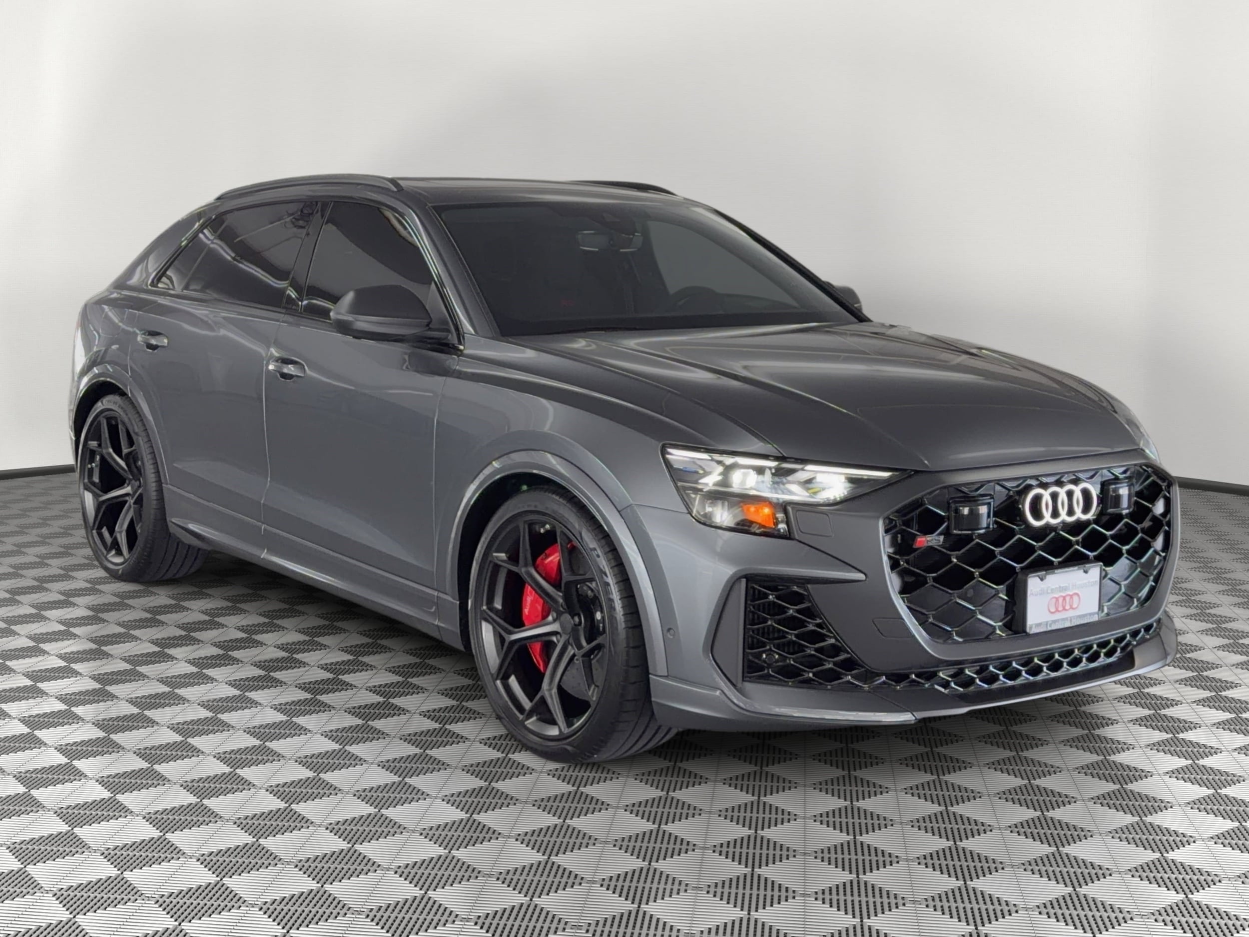 RS Q8 Performance SUV