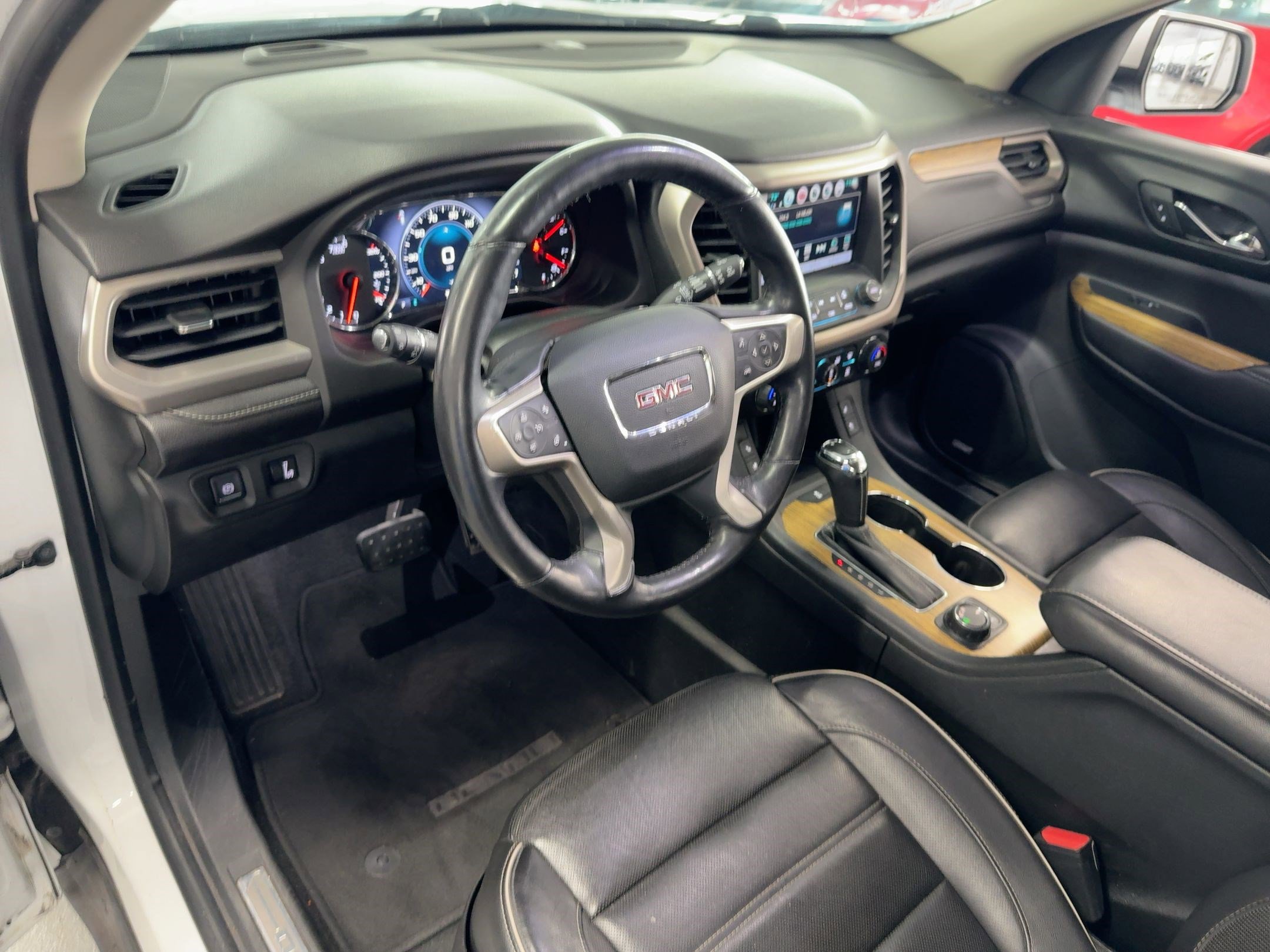 2017 Gmc Acadia Denali photo 3