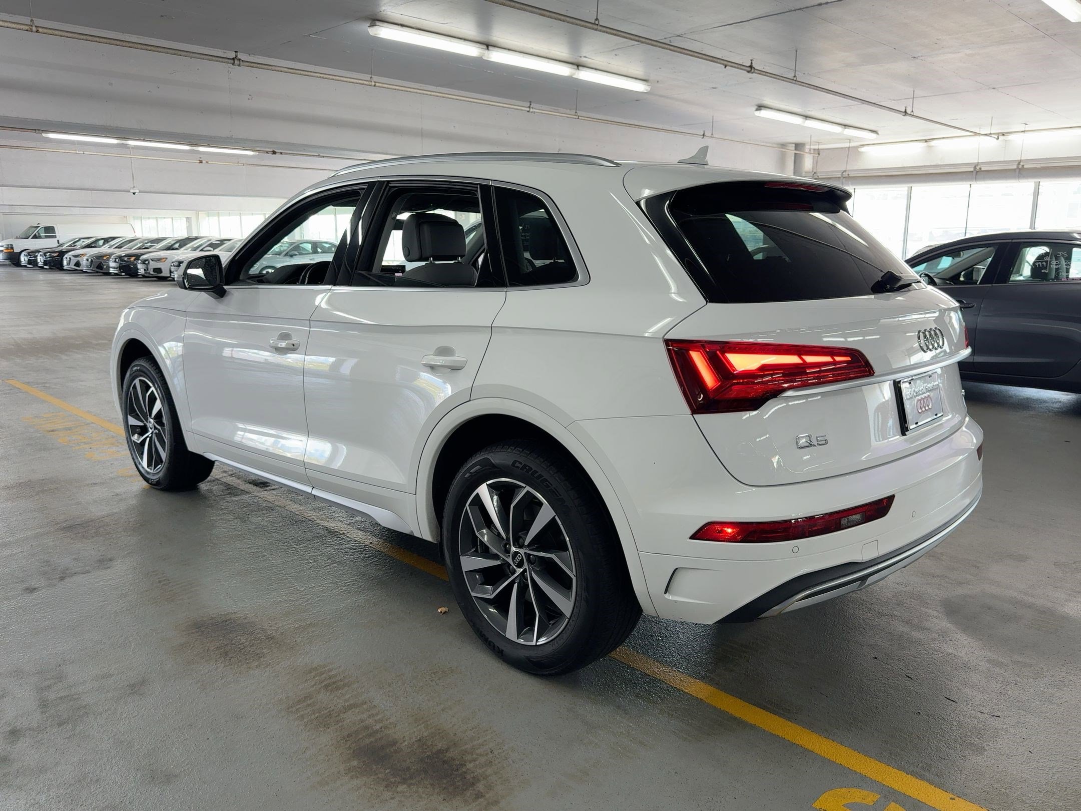 2021 Audi Q5 Premium Plus photo 3