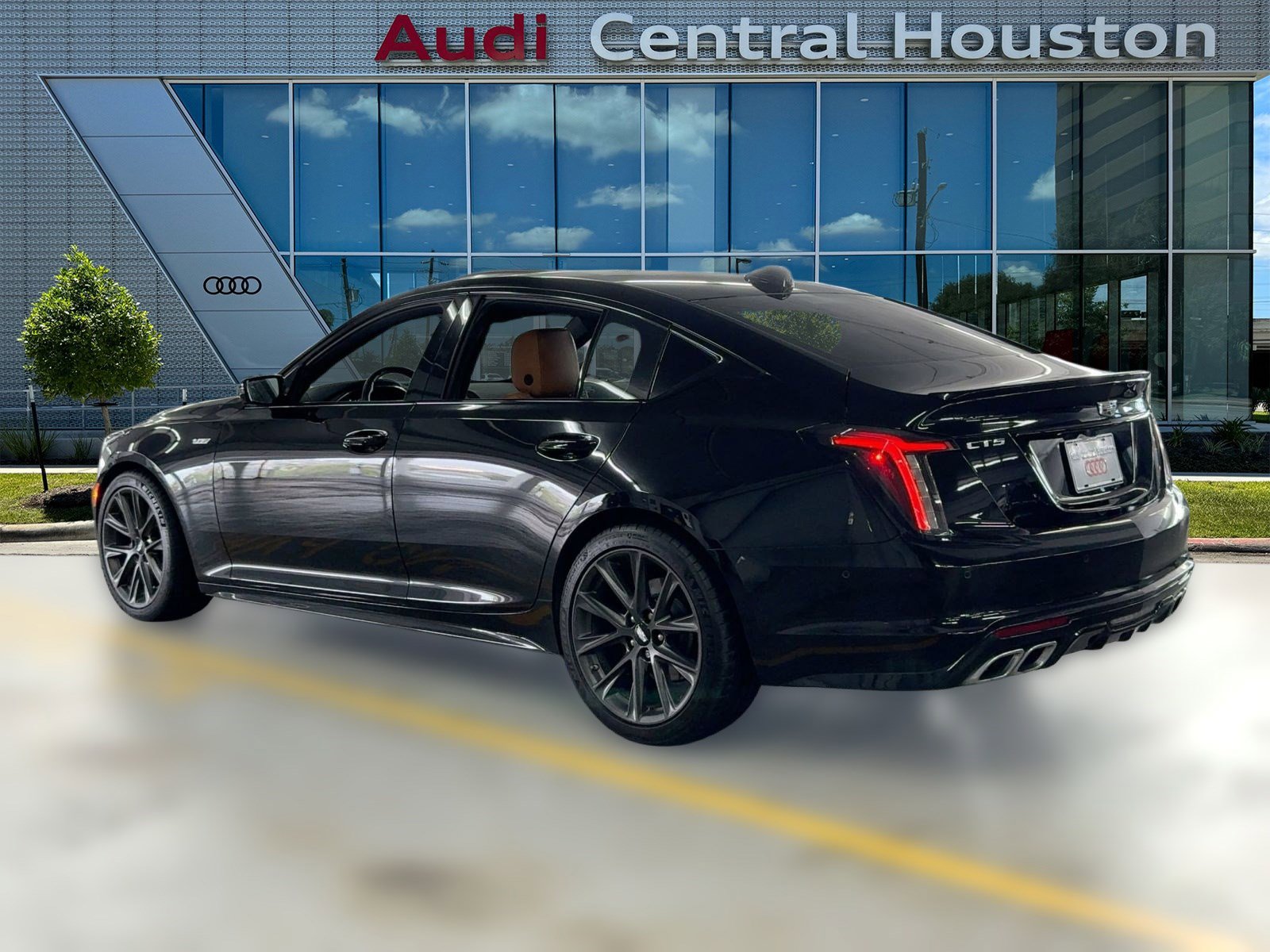2024 Cadillac CT5 V photo 3