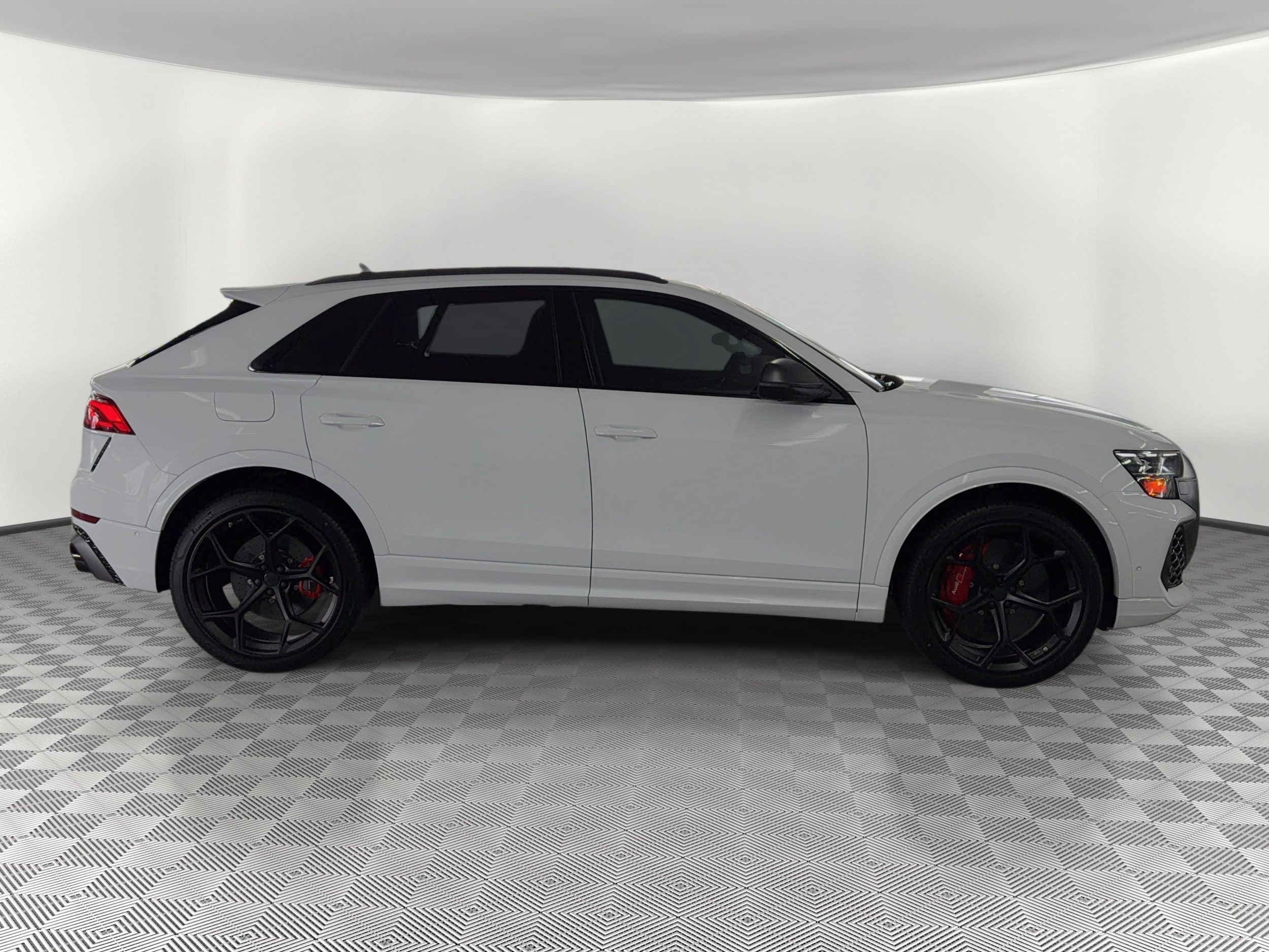 RS Q8 Performance SUV