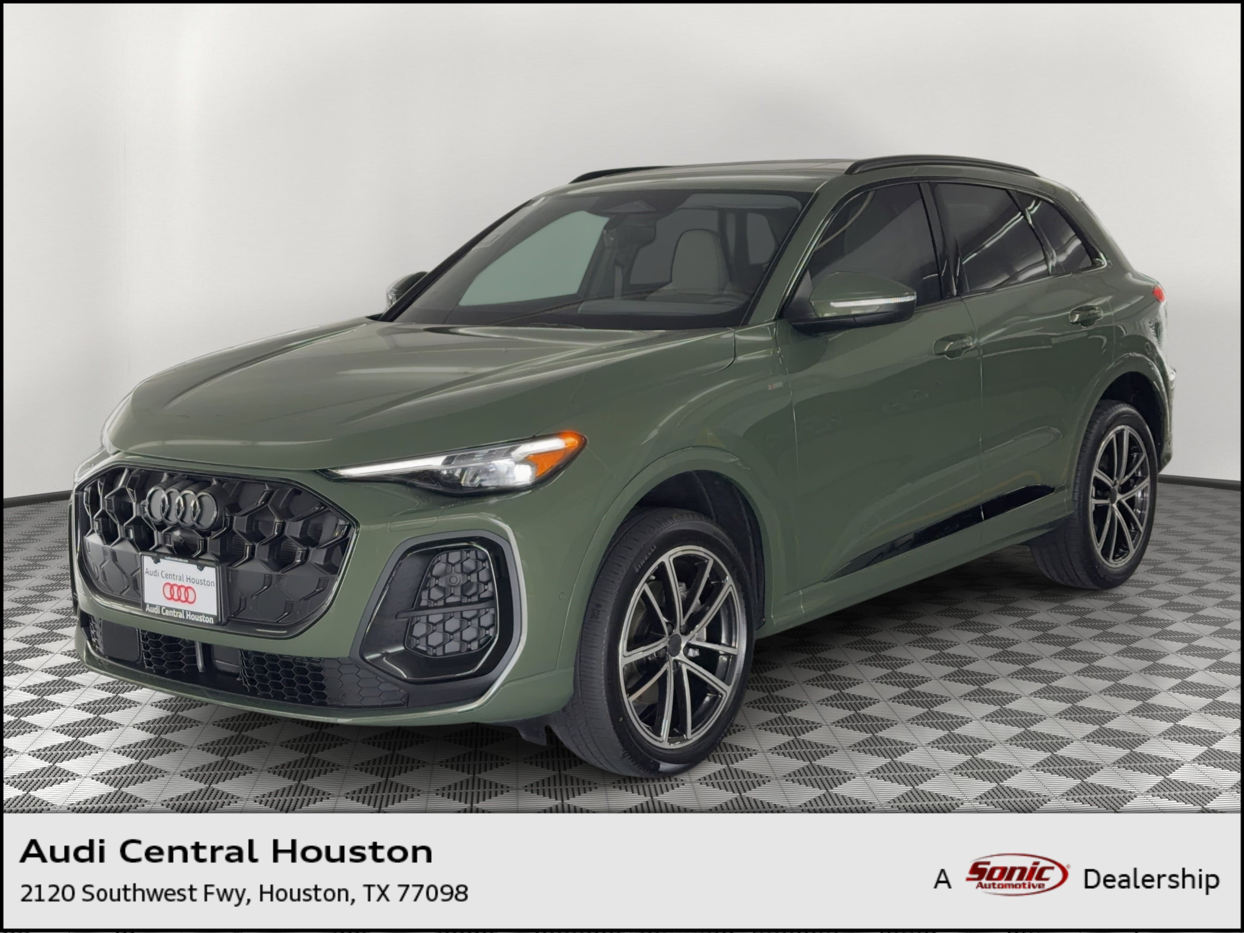 2026 Audi Q5 Premium Plus quattro's photo