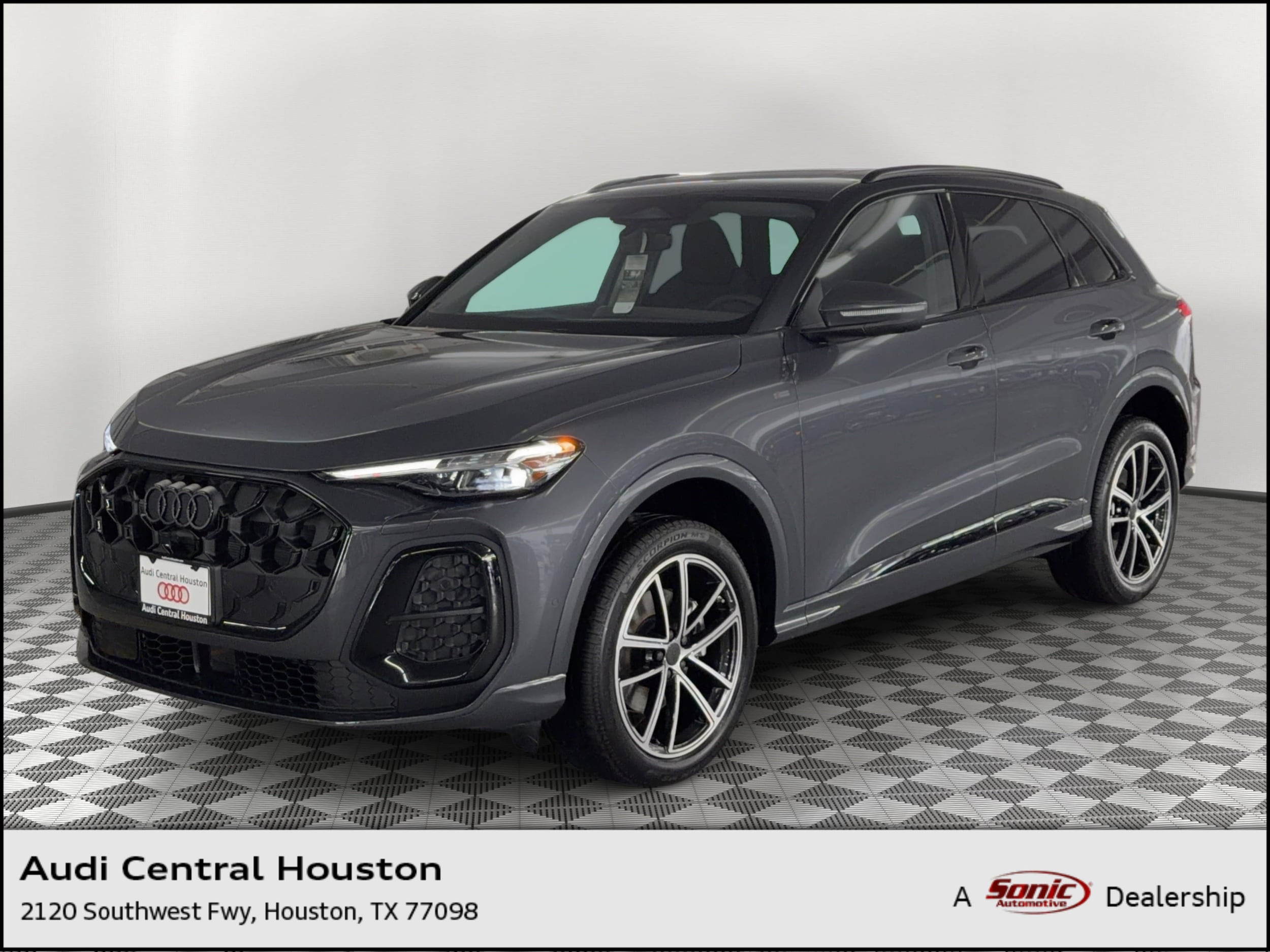 2026 Audi Q5 Premium Plus quattro's photo