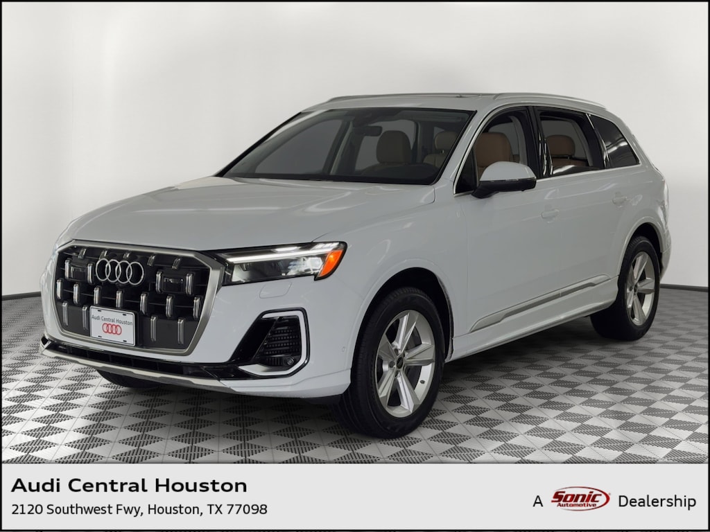 Certified 2025 Audi Q7 Premium SUV