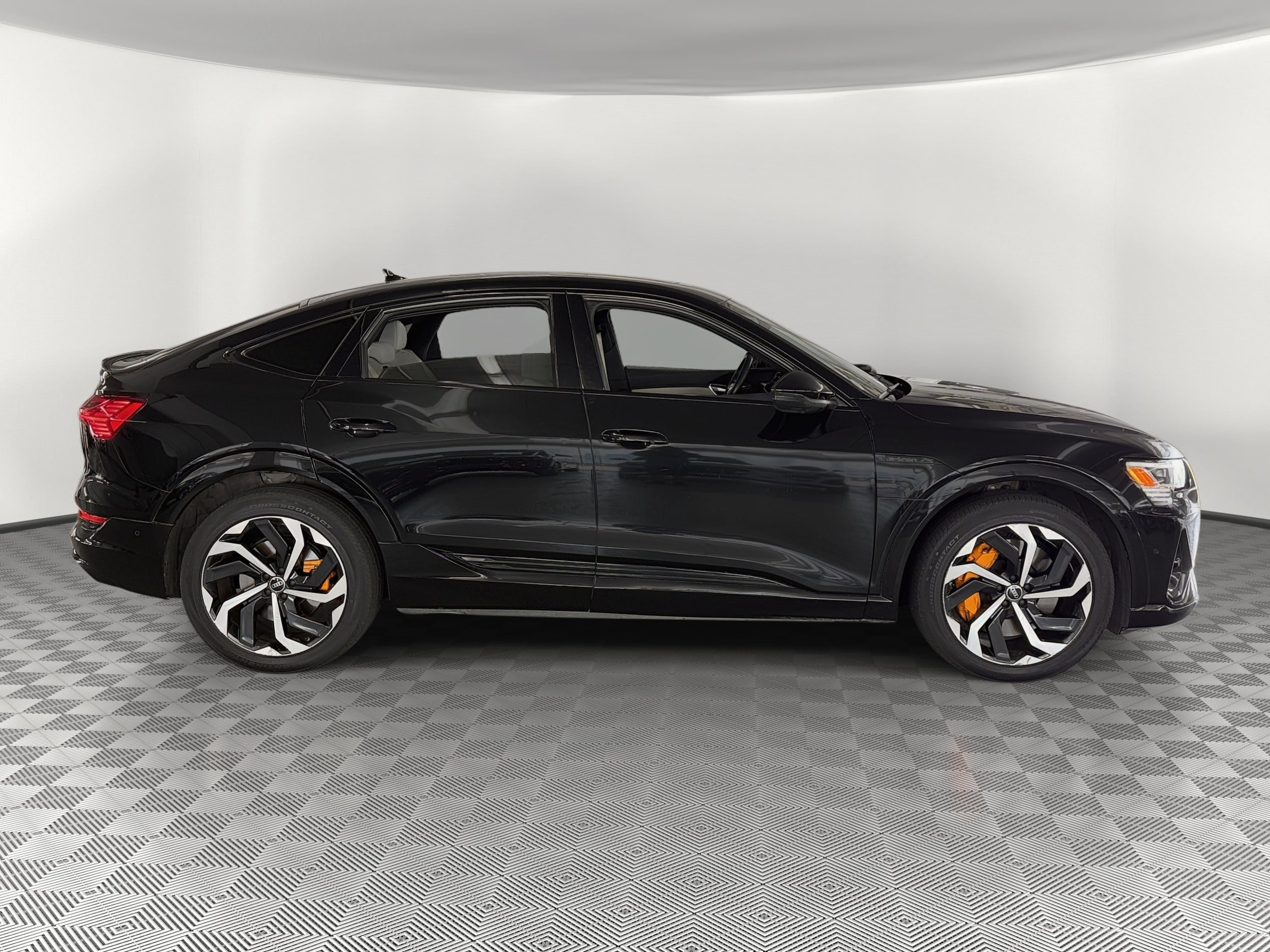 E-tron Sportback S Line Premium Plus SUV