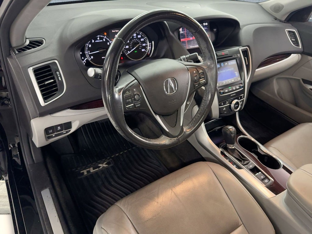 Used 2017 Acura TLX w/Technology Pkg Sedan