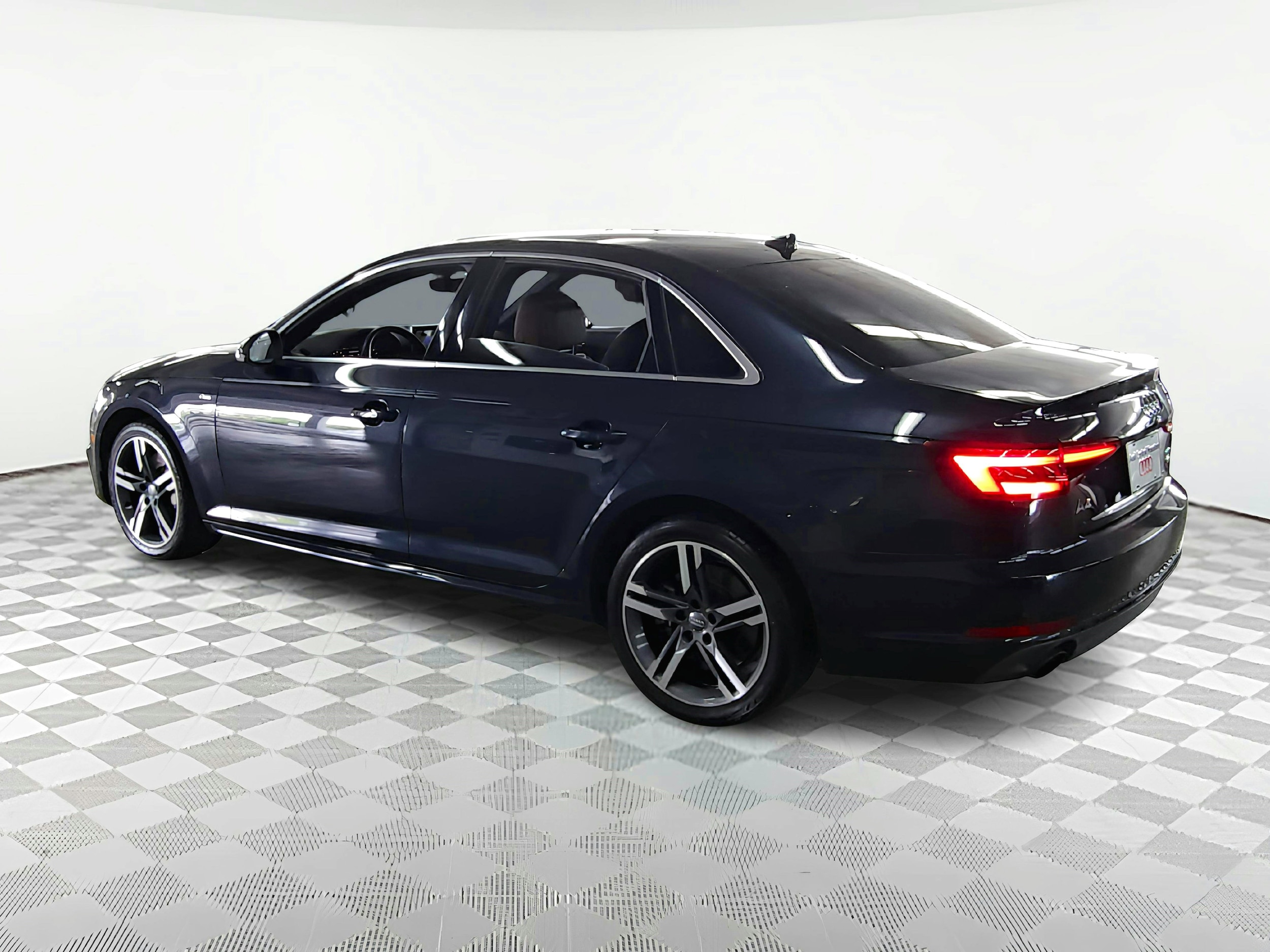 Used 2018 Audi A4 Premium Plus with VIN WAUENAF47JN010016 for sale in Houston, TX