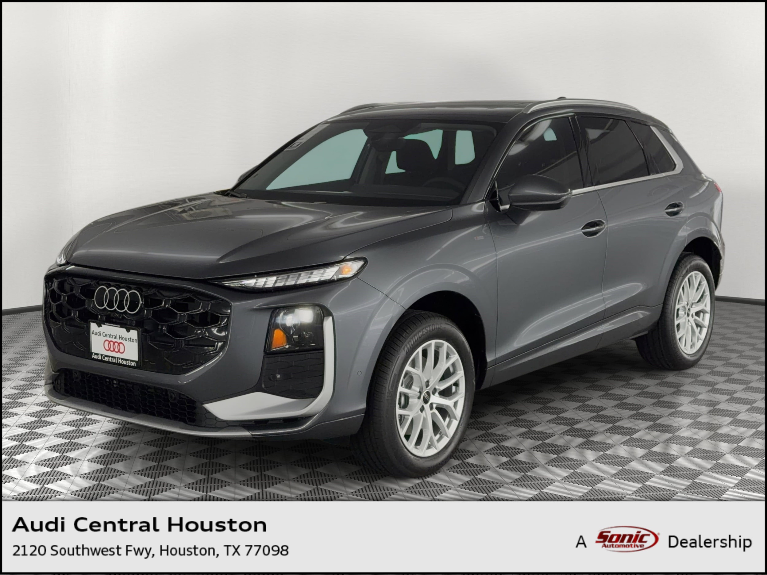 2026 Audi Q3 S line quattro's photo