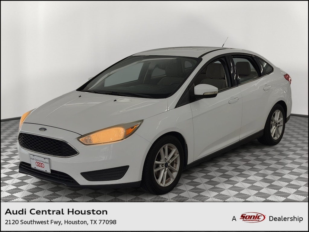 Used 2016 Ford Focus SE Sedan